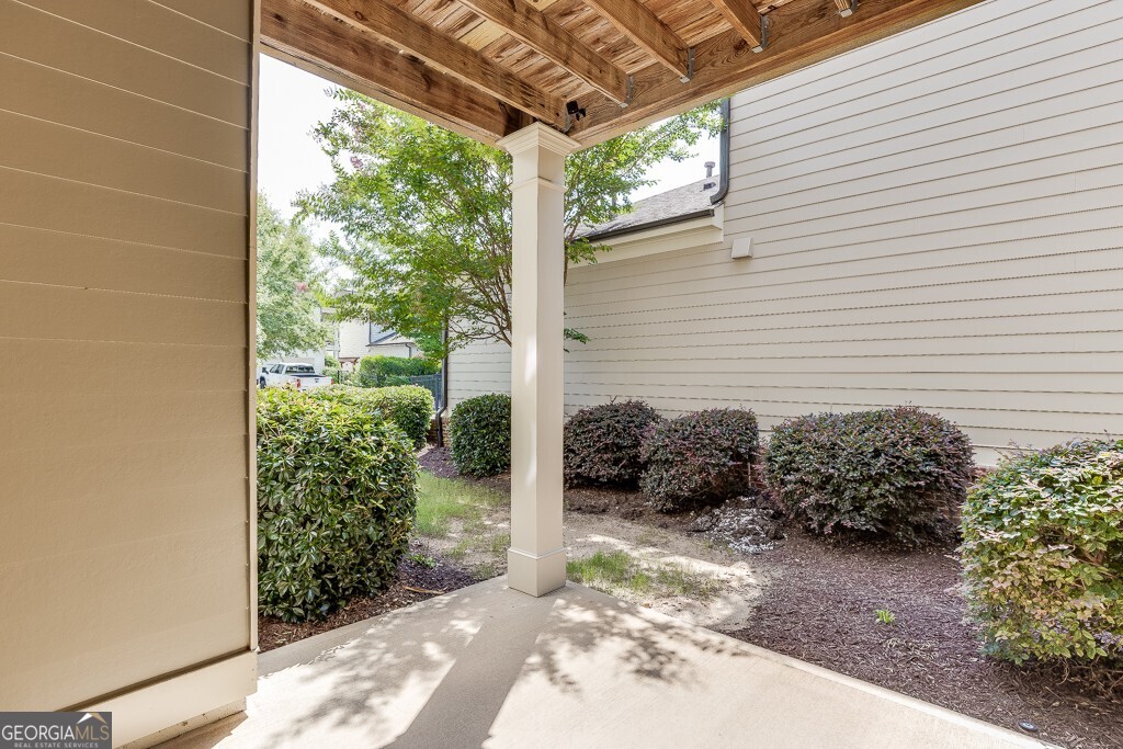 7135 Winthrop Road