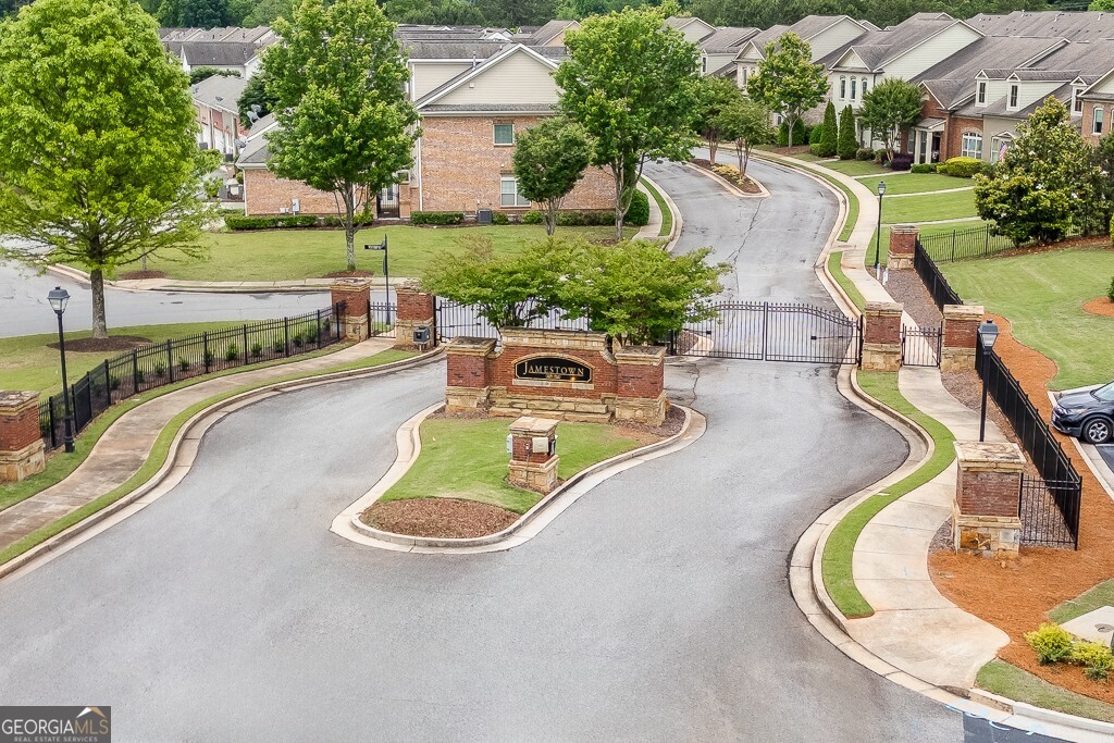 7135 Winthrop Road