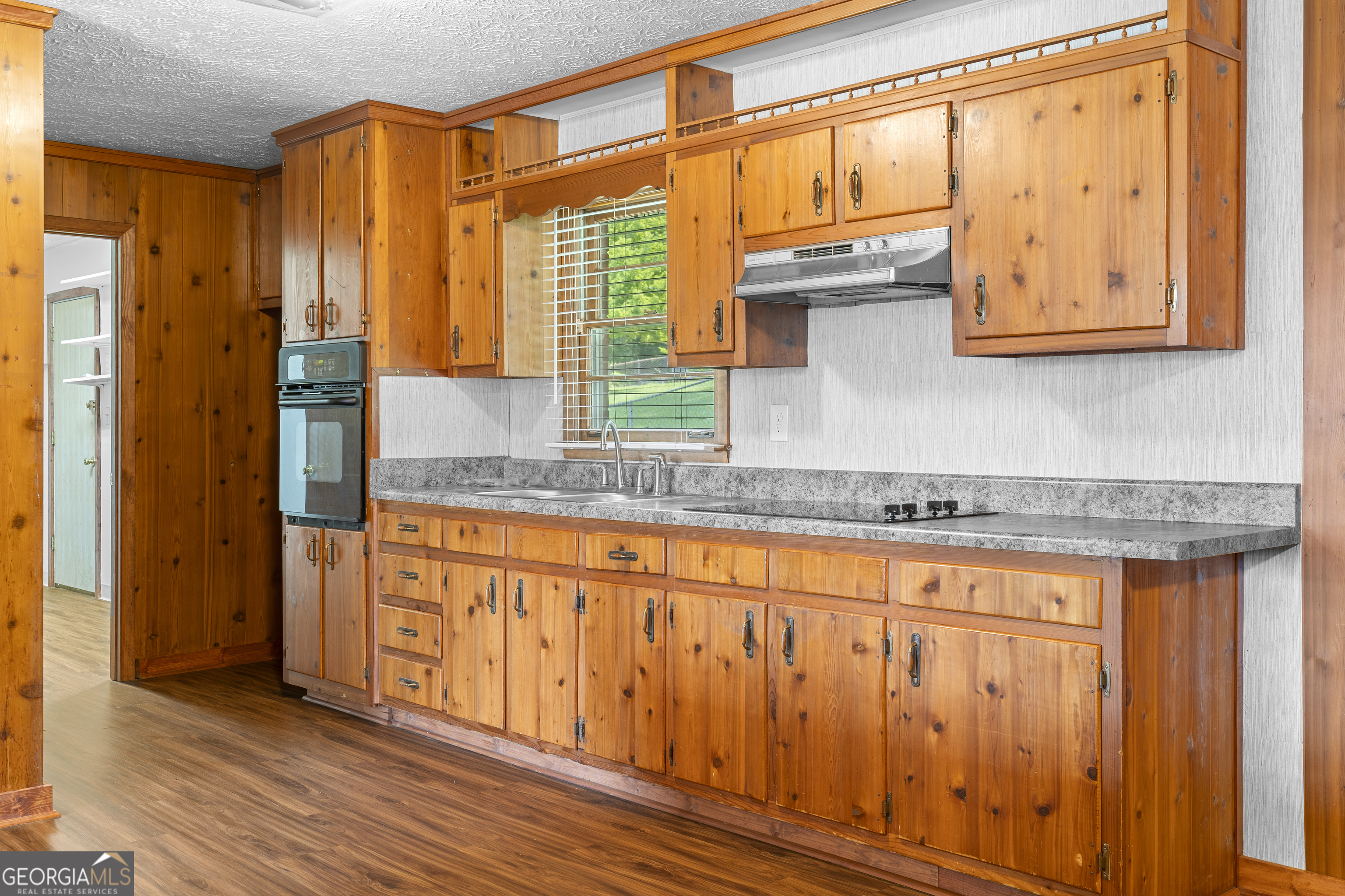 6073 Terry Lane