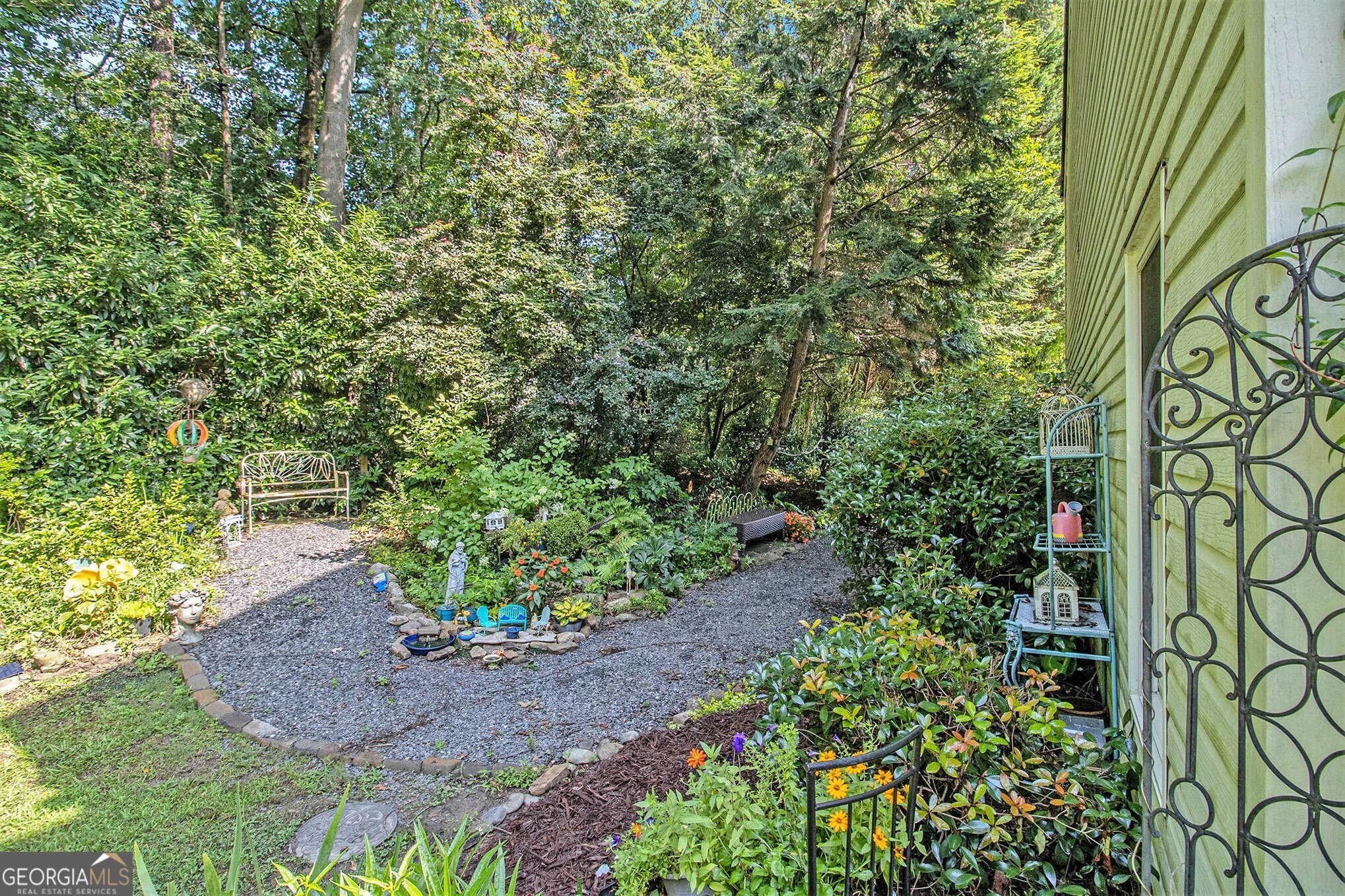 2898 Dresden Square Drive