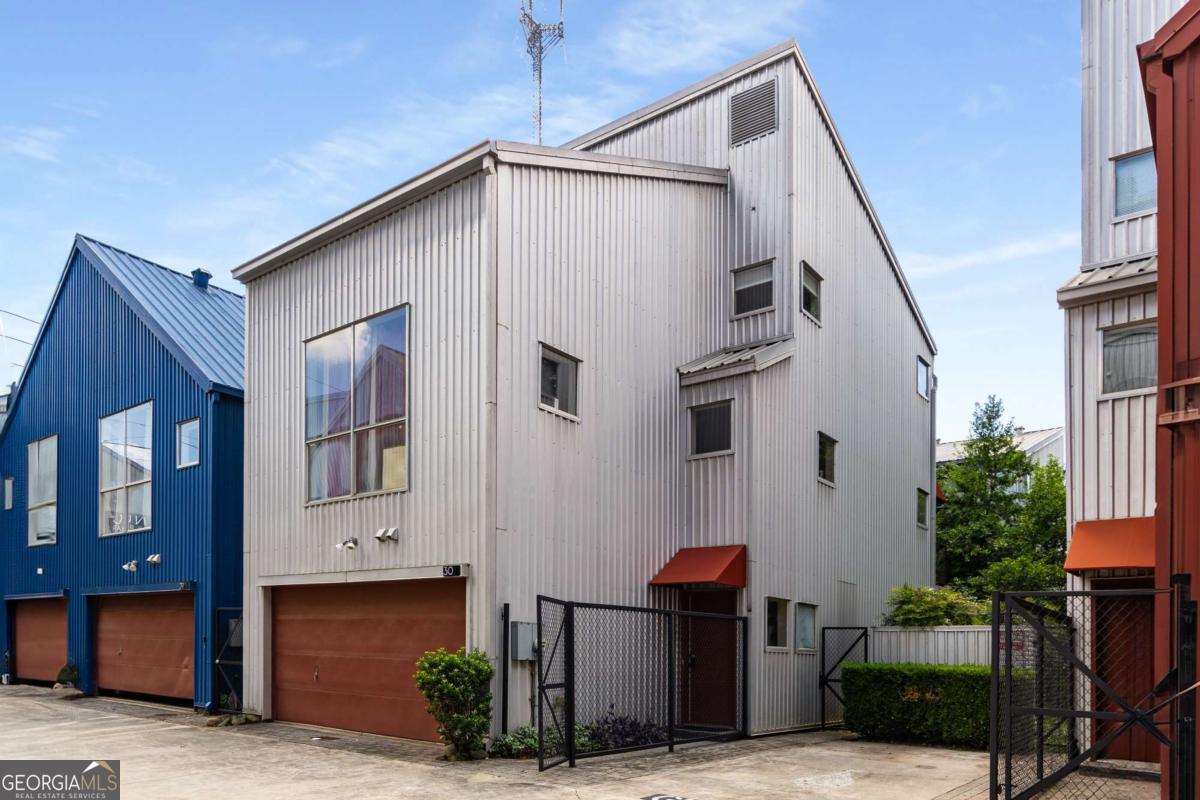 920 Memorial Drive SE # 30