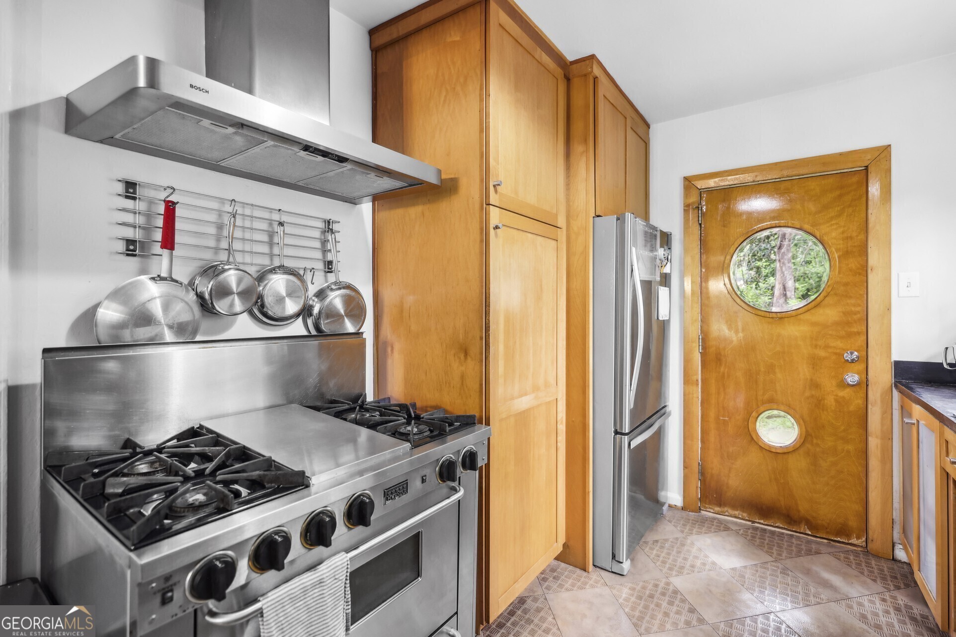 1015 S Candler