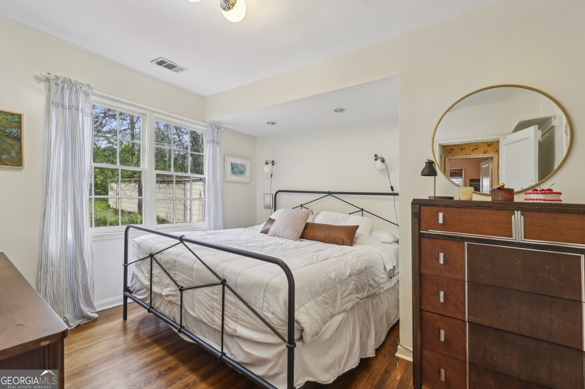 1015 S Candler