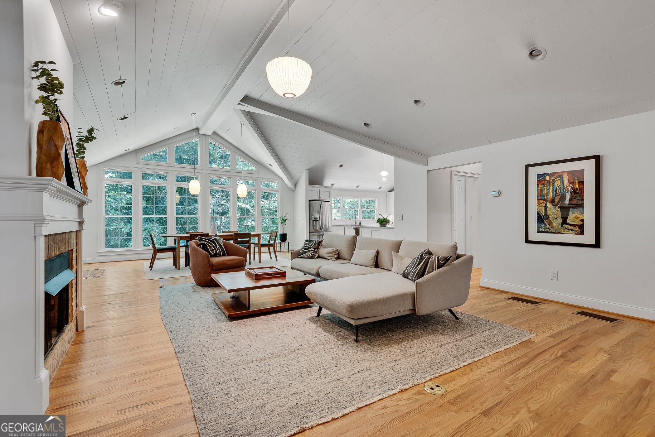 2284 Fairoaks Road