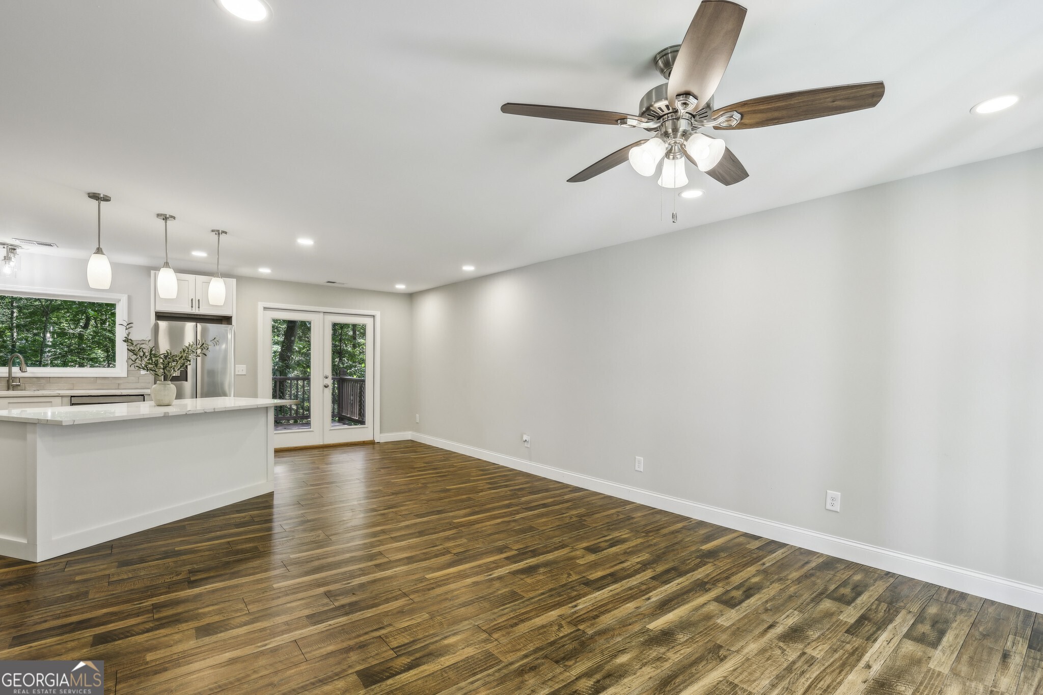 2183 Seaman Circle