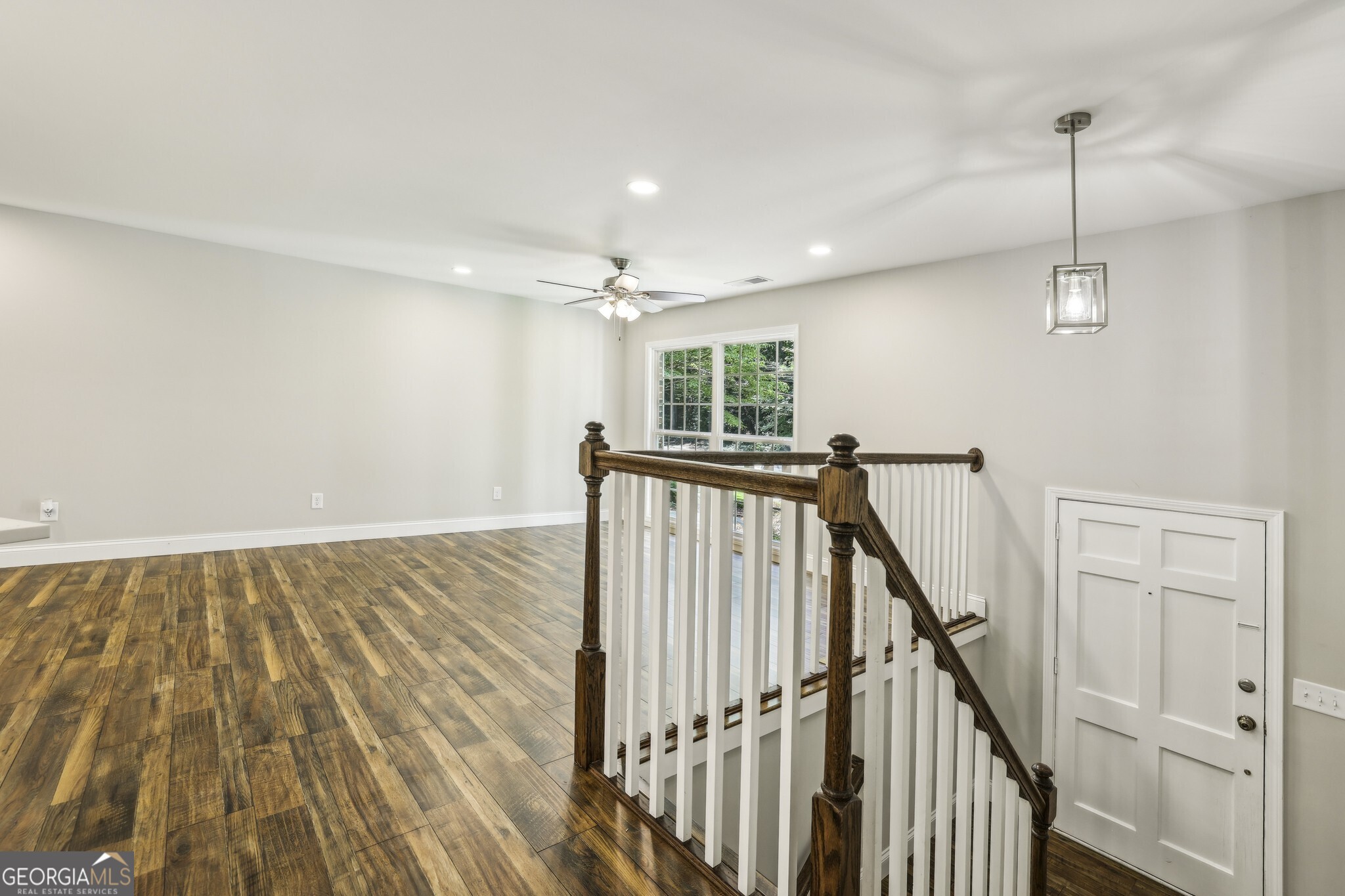 2183 Seaman Circle