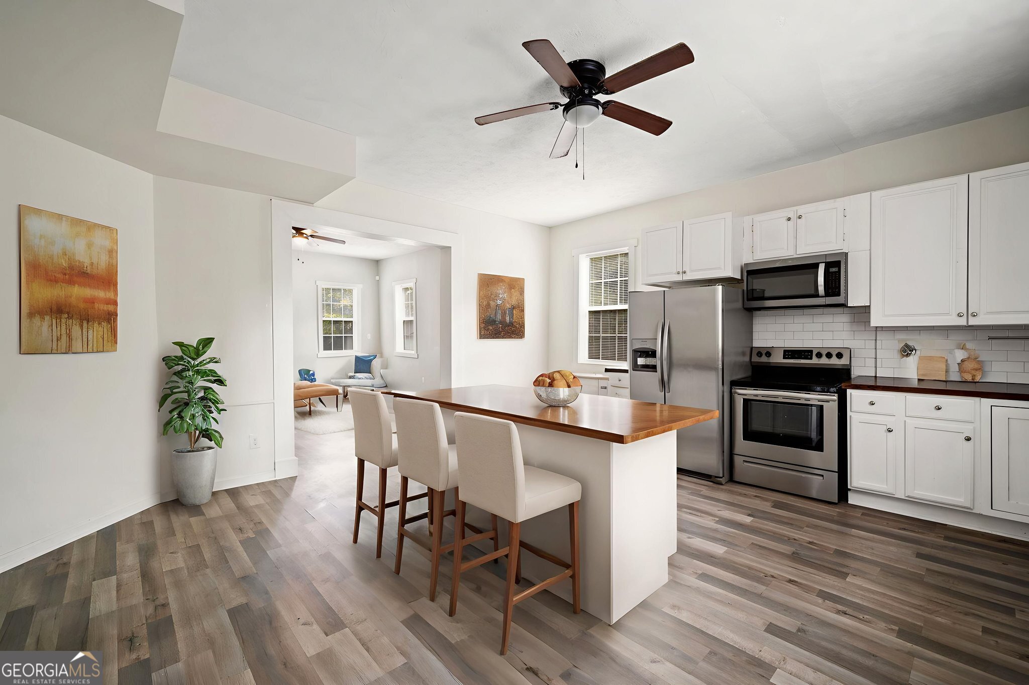 202 Reservation Street NE