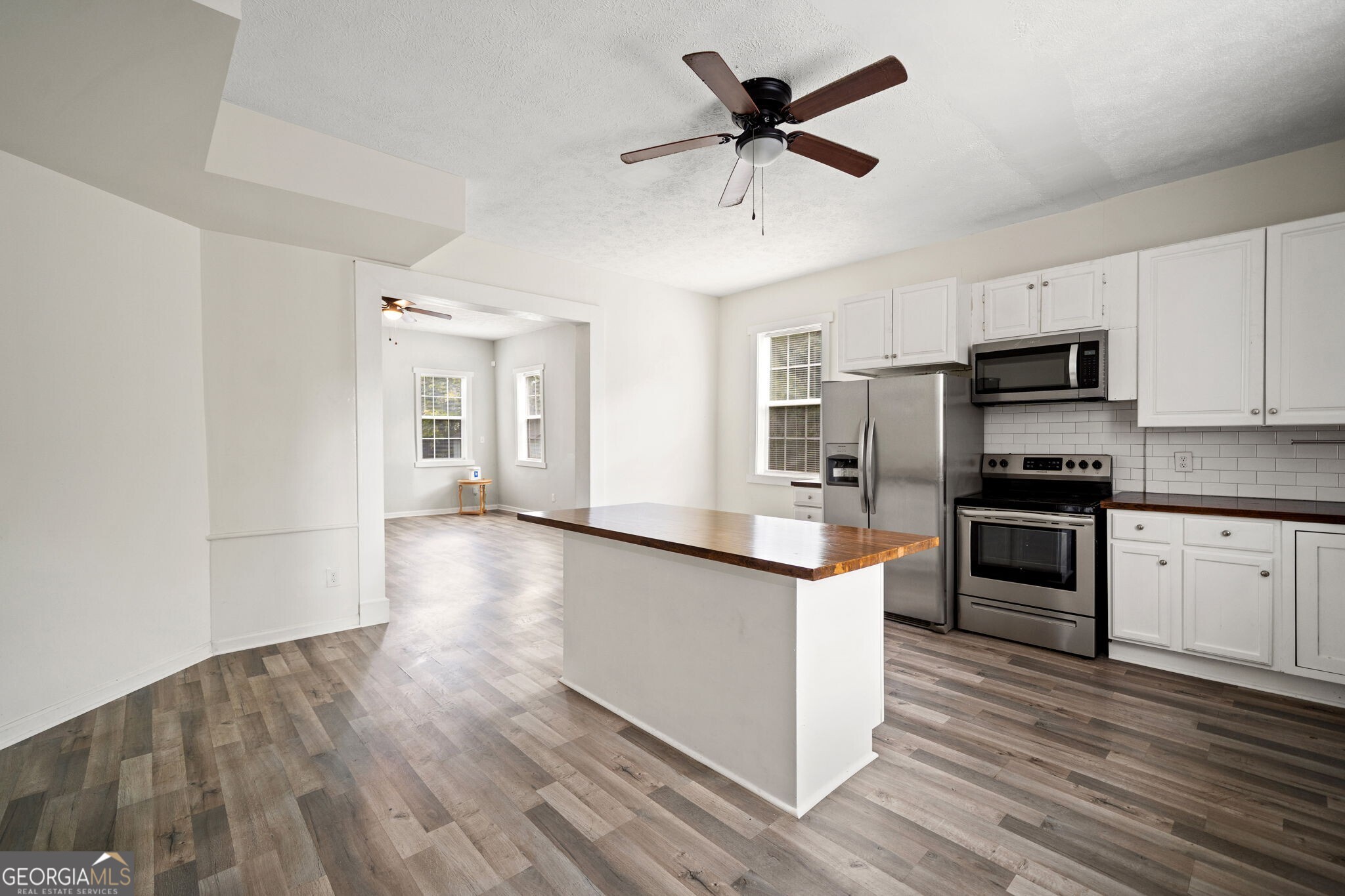202 Reservation Street NE