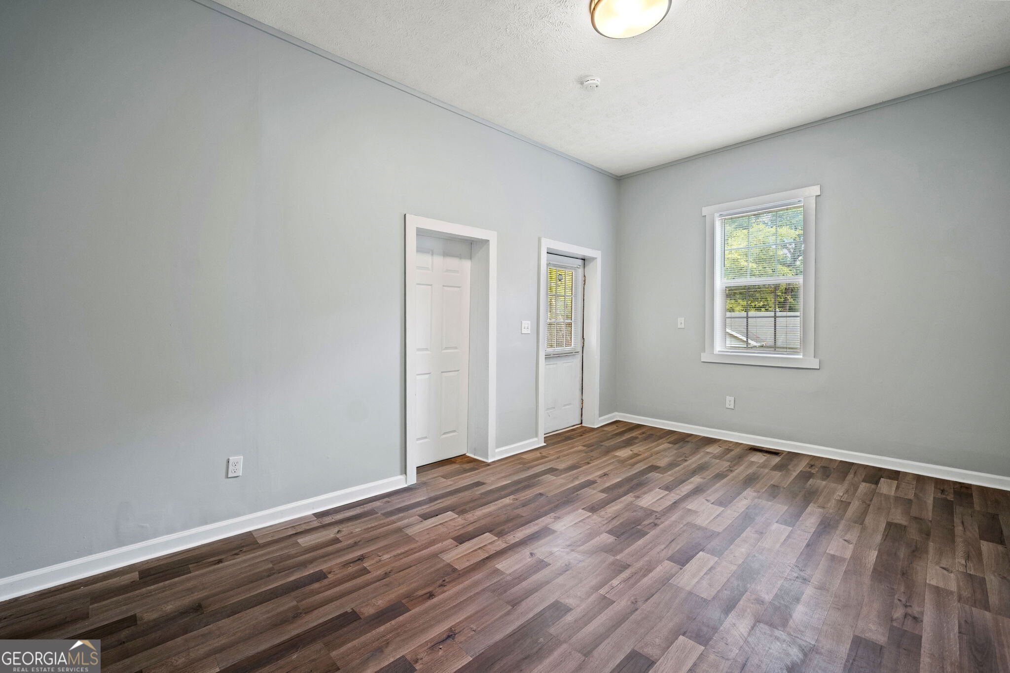 202 Reservation Street NE