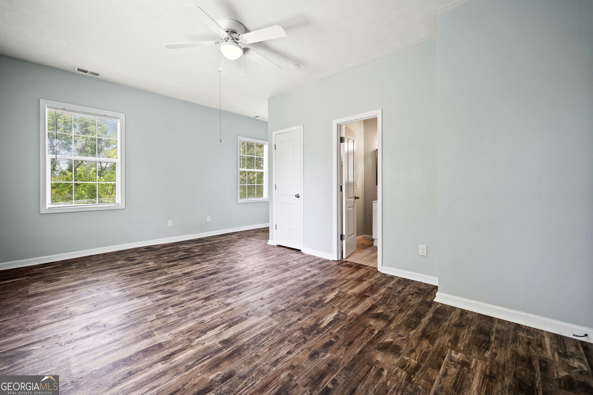 202 Reservation Street NE