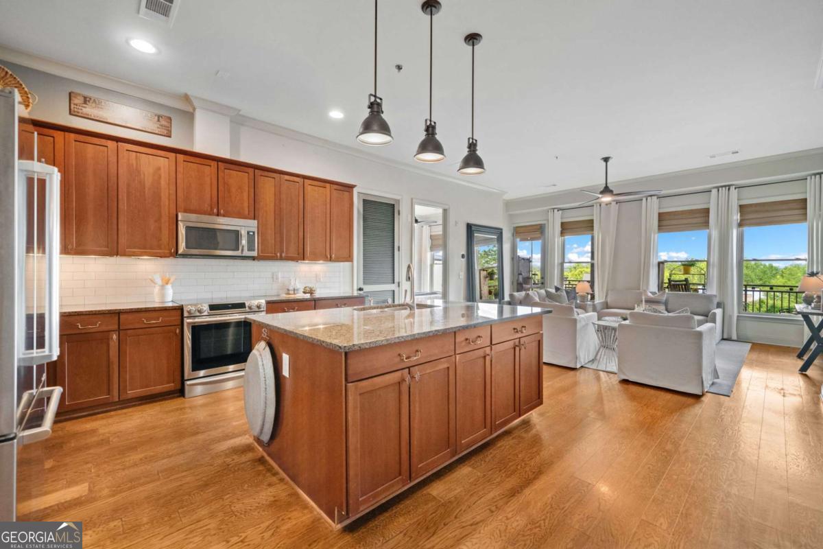 360 Chambers Street # 210