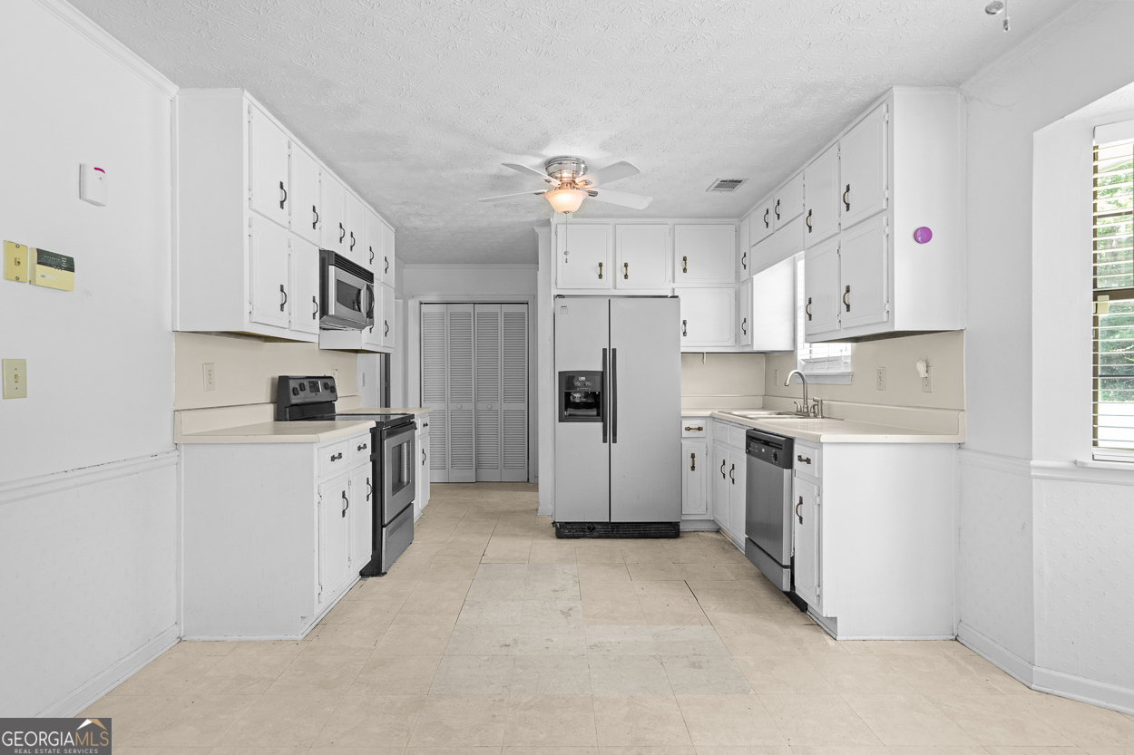 322 Acaro Court