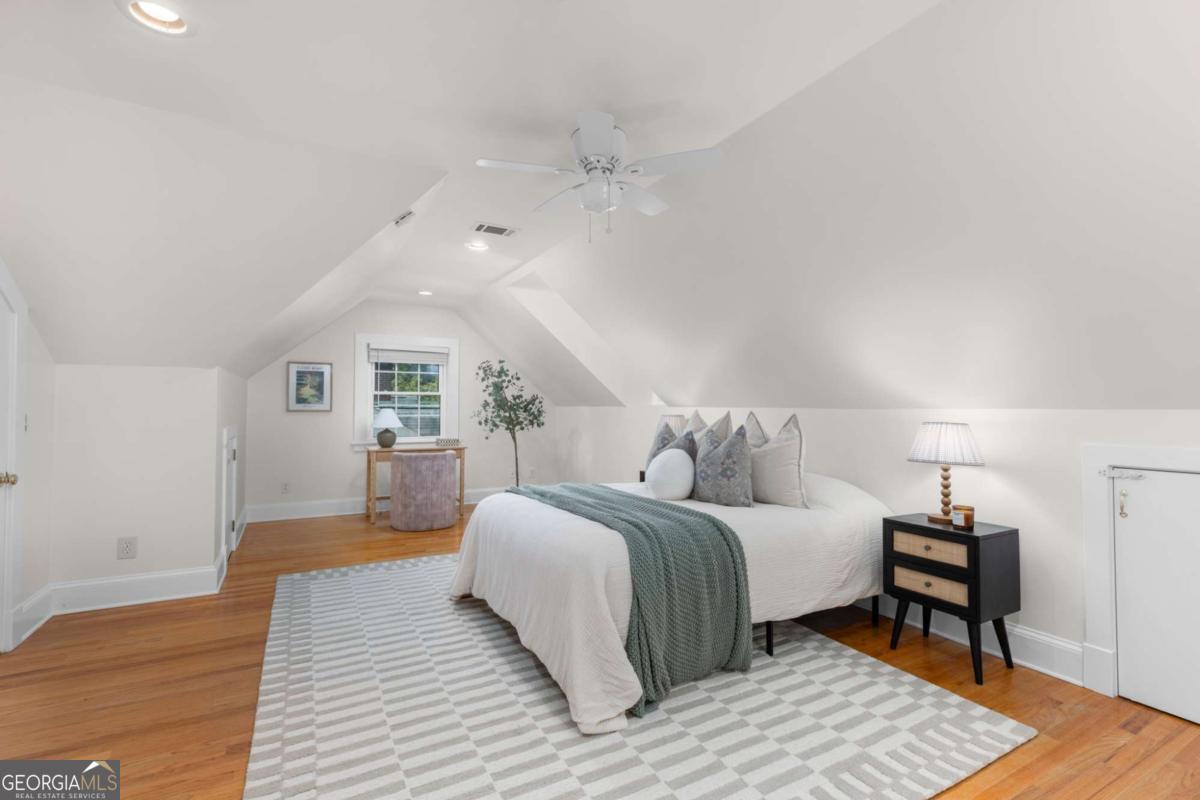 16 Clarendon Avenue