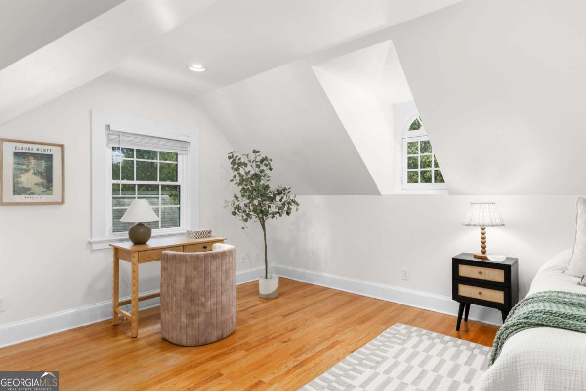 16 Clarendon Avenue