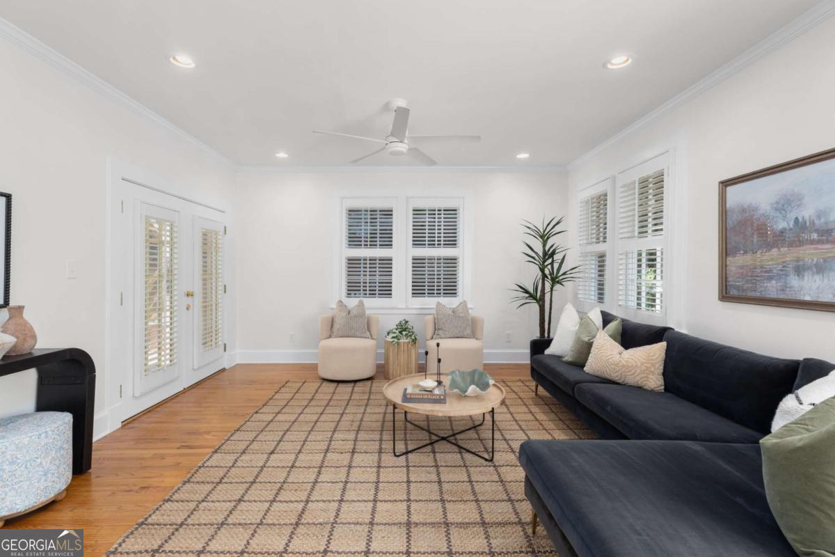 16 Clarendon Avenue