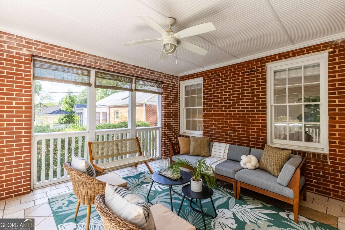 16 Clarendon Avenue