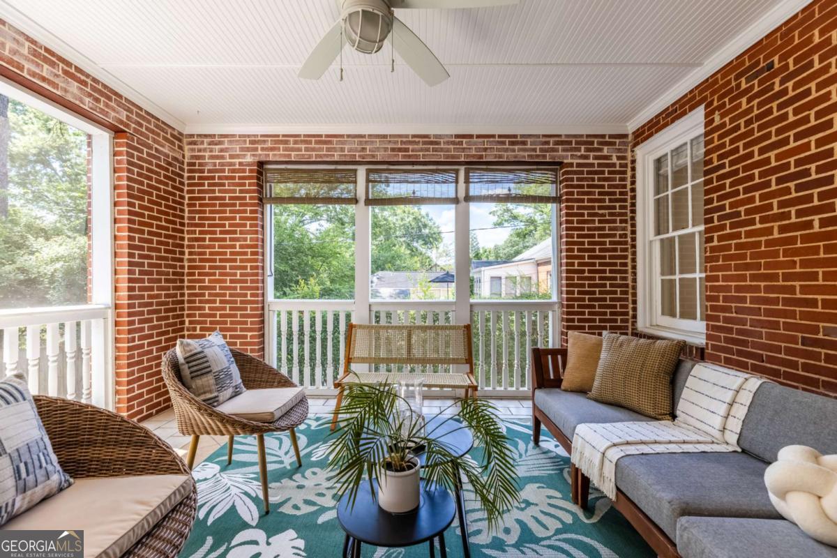 16 Clarendon Avenue