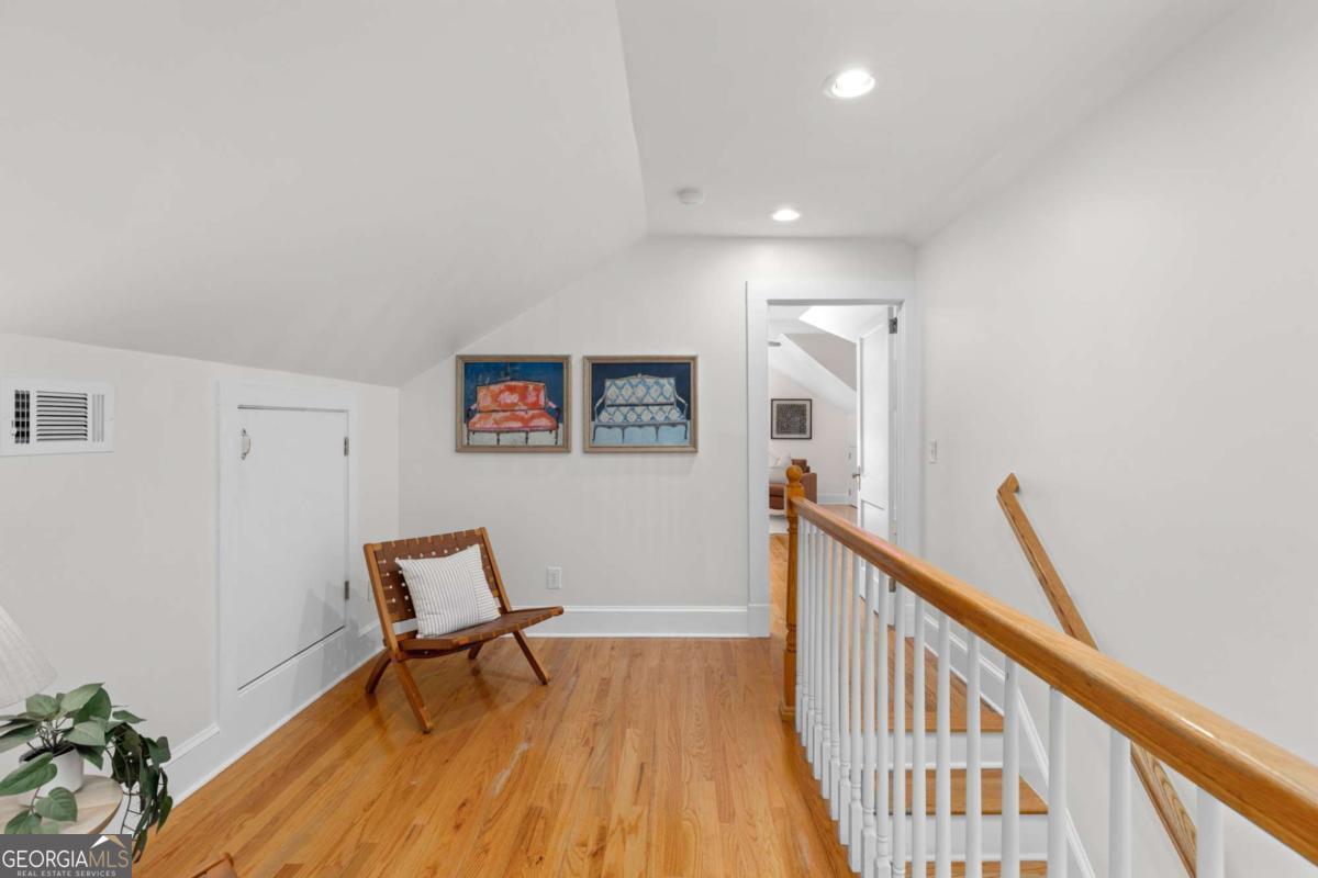 16 Clarendon Avenue