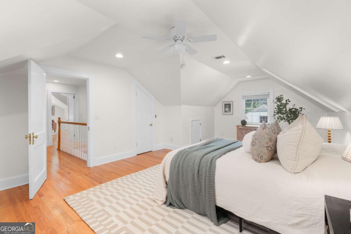 16 Clarendon Avenue