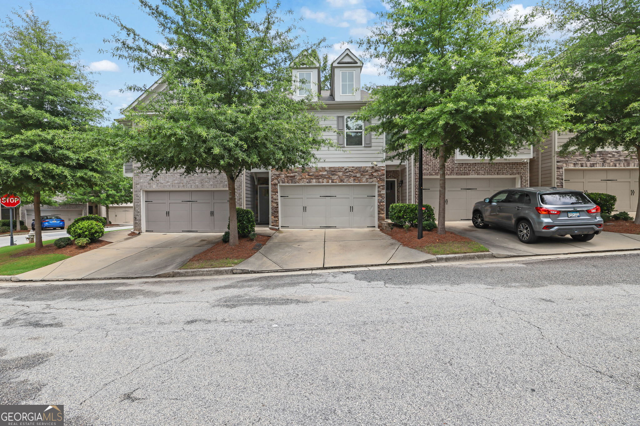 1563 Butternut Cove
