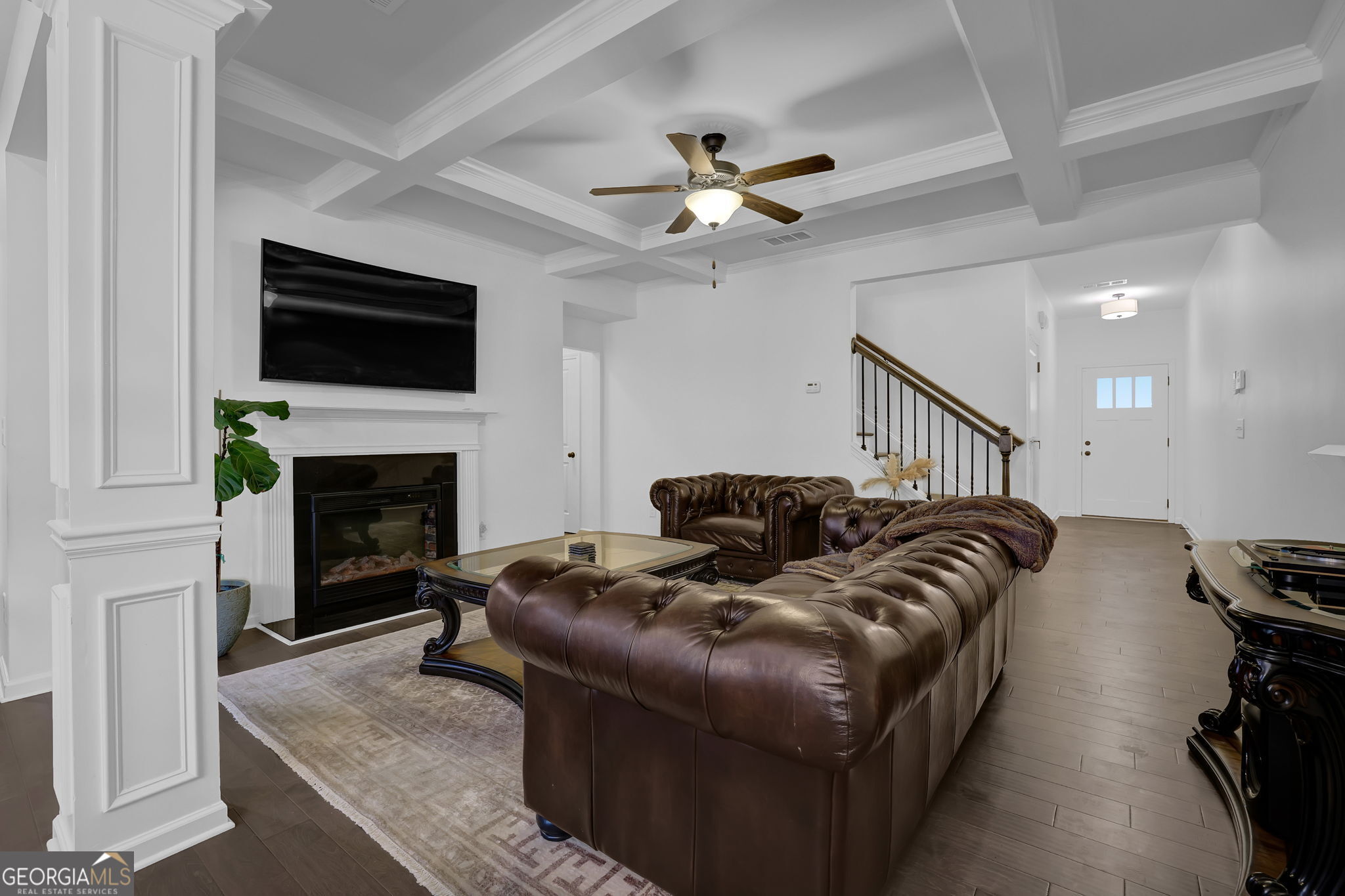 1563 Butternut Cove