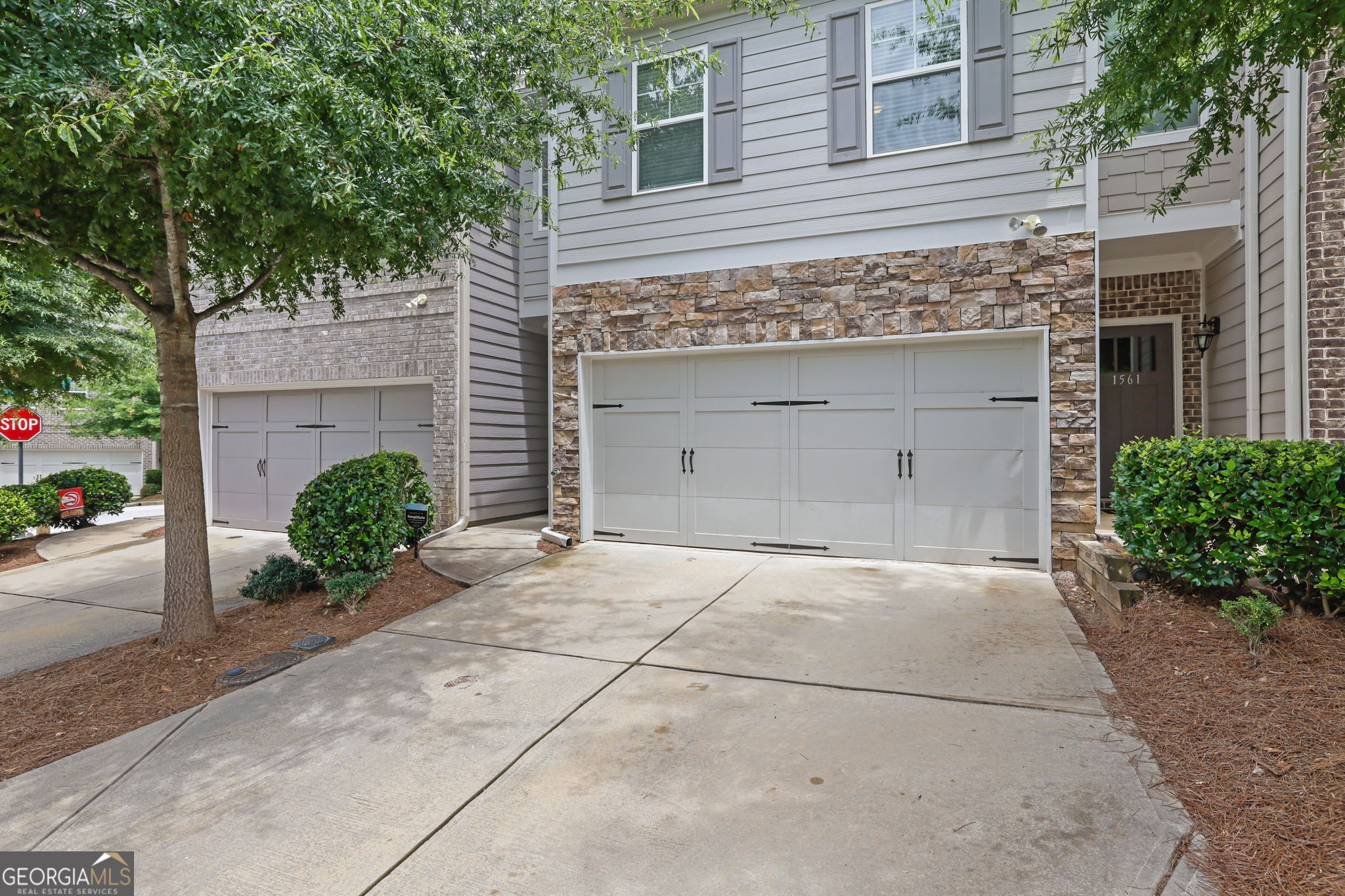 1563 Butternut Cove