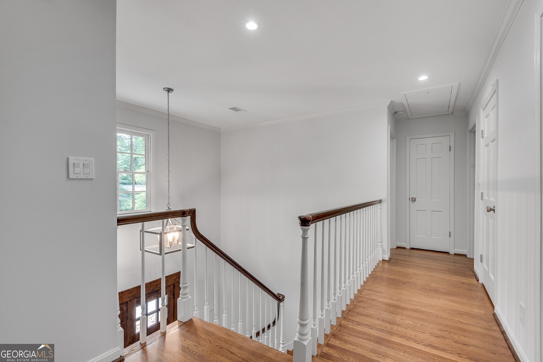 2592 River Oak Drive