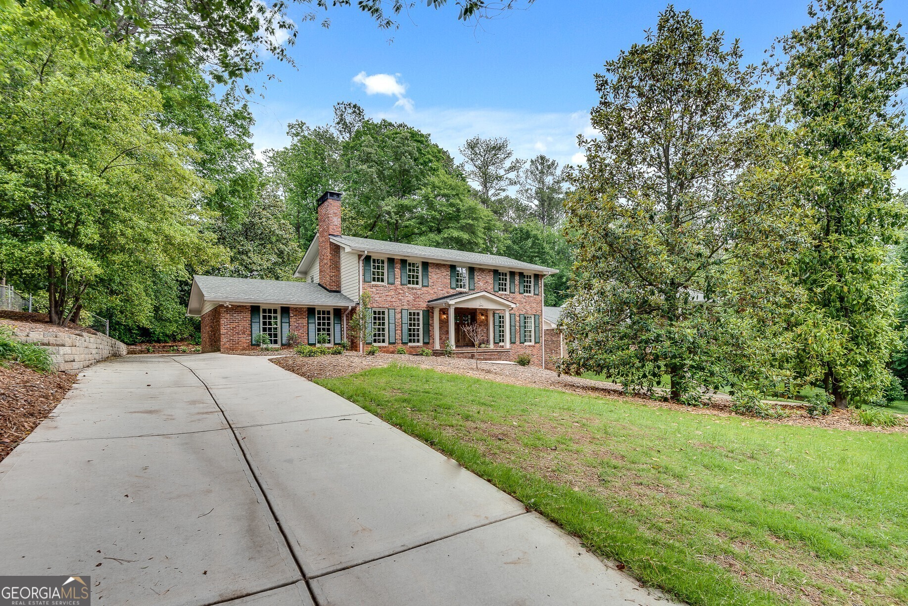 2592 River Oak Drive