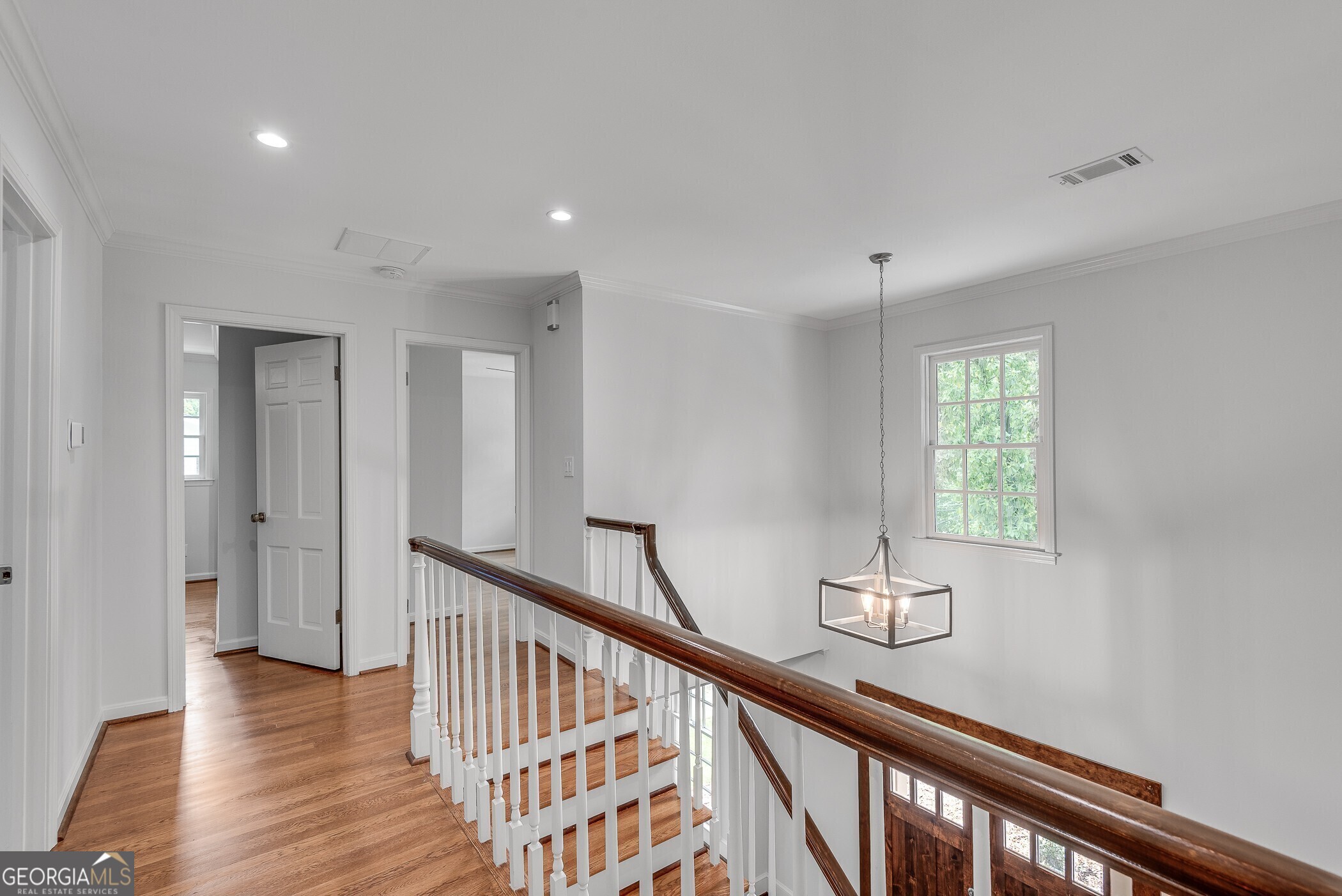 2592 River Oak Drive