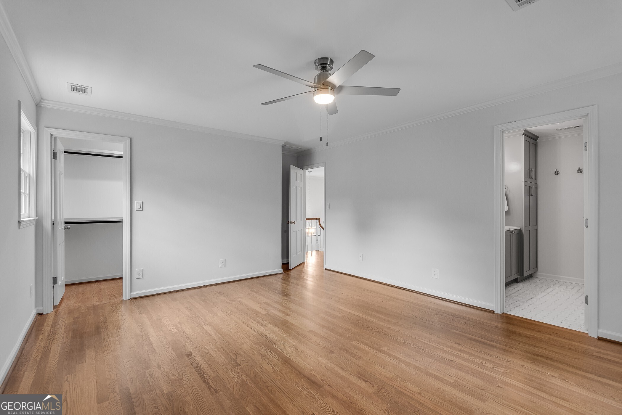 2592 River Oak Drive