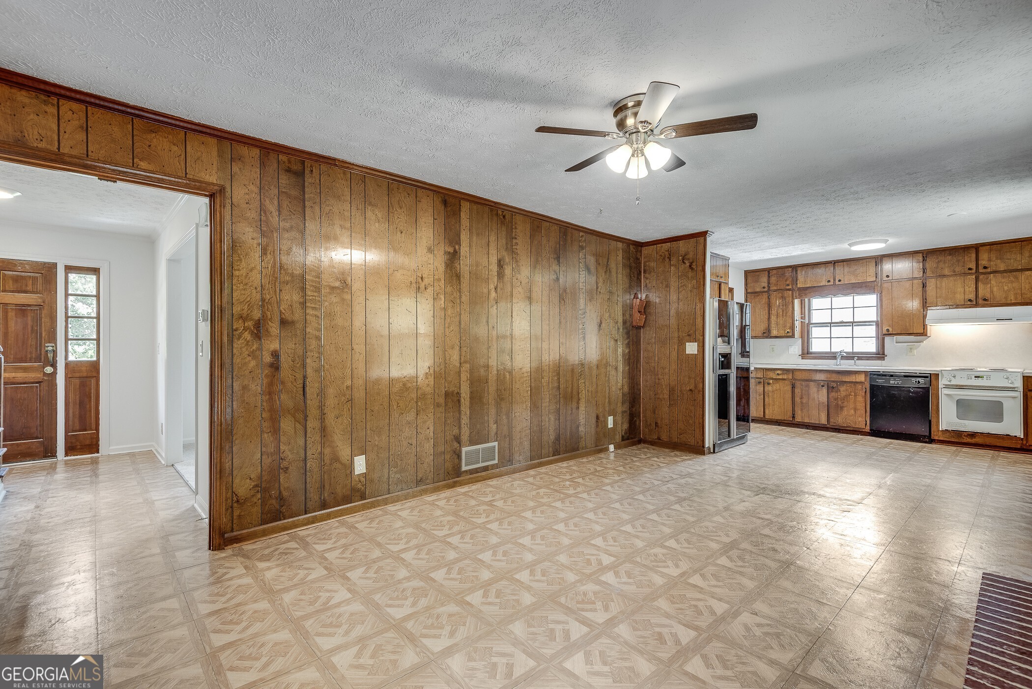 1534 Country Squire Court