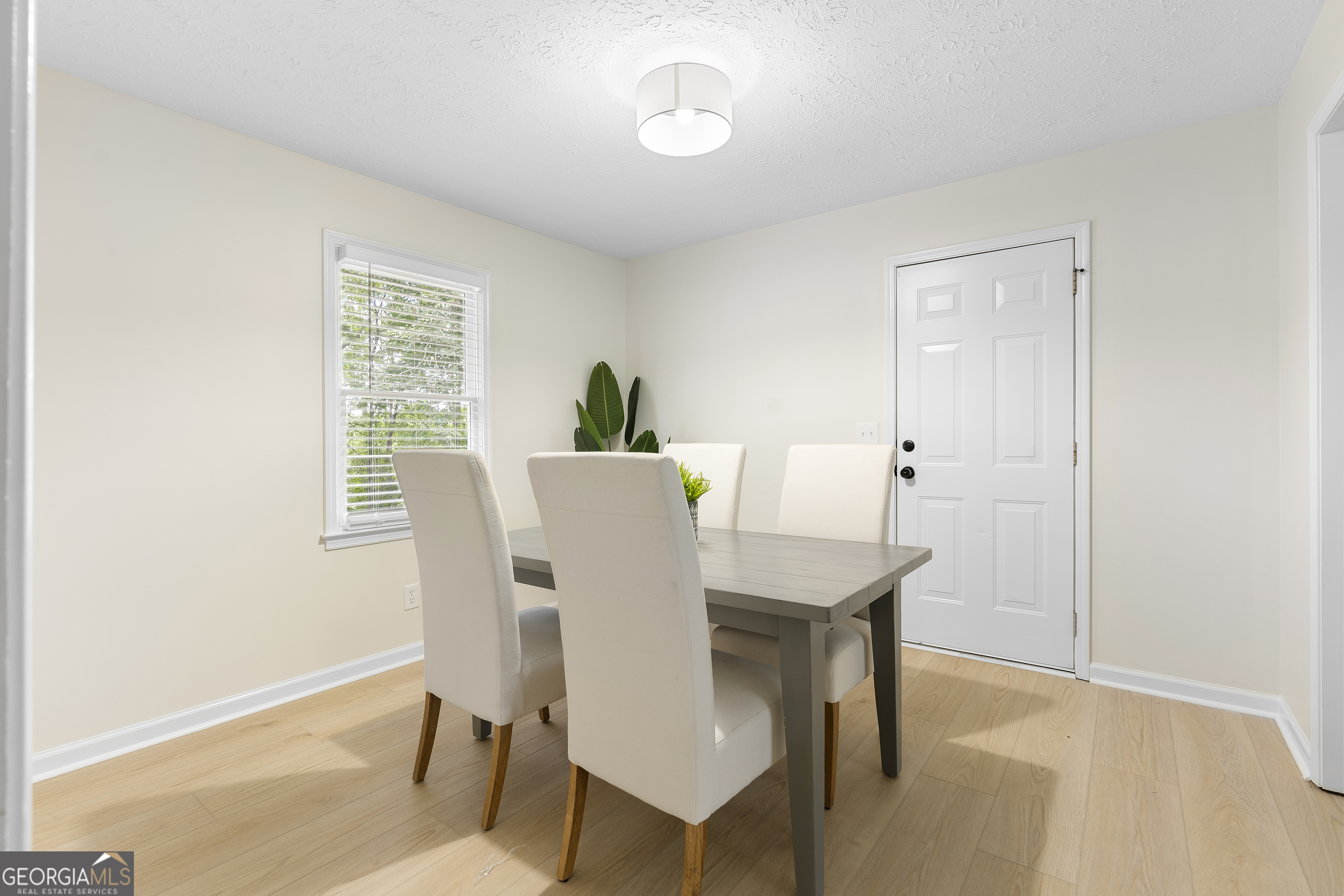 104 Amberidge Drive NW