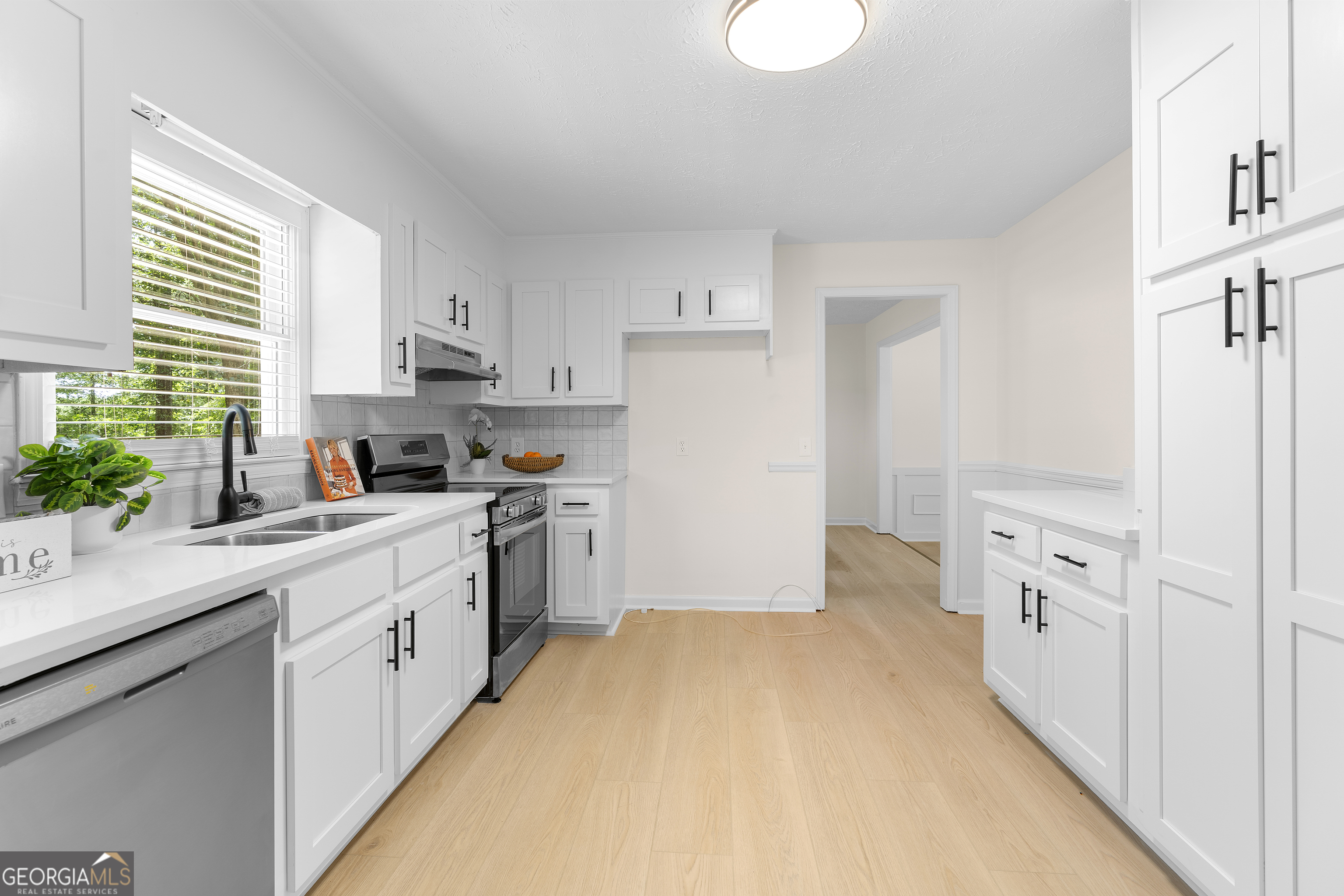 104 Amberidge Drive NW