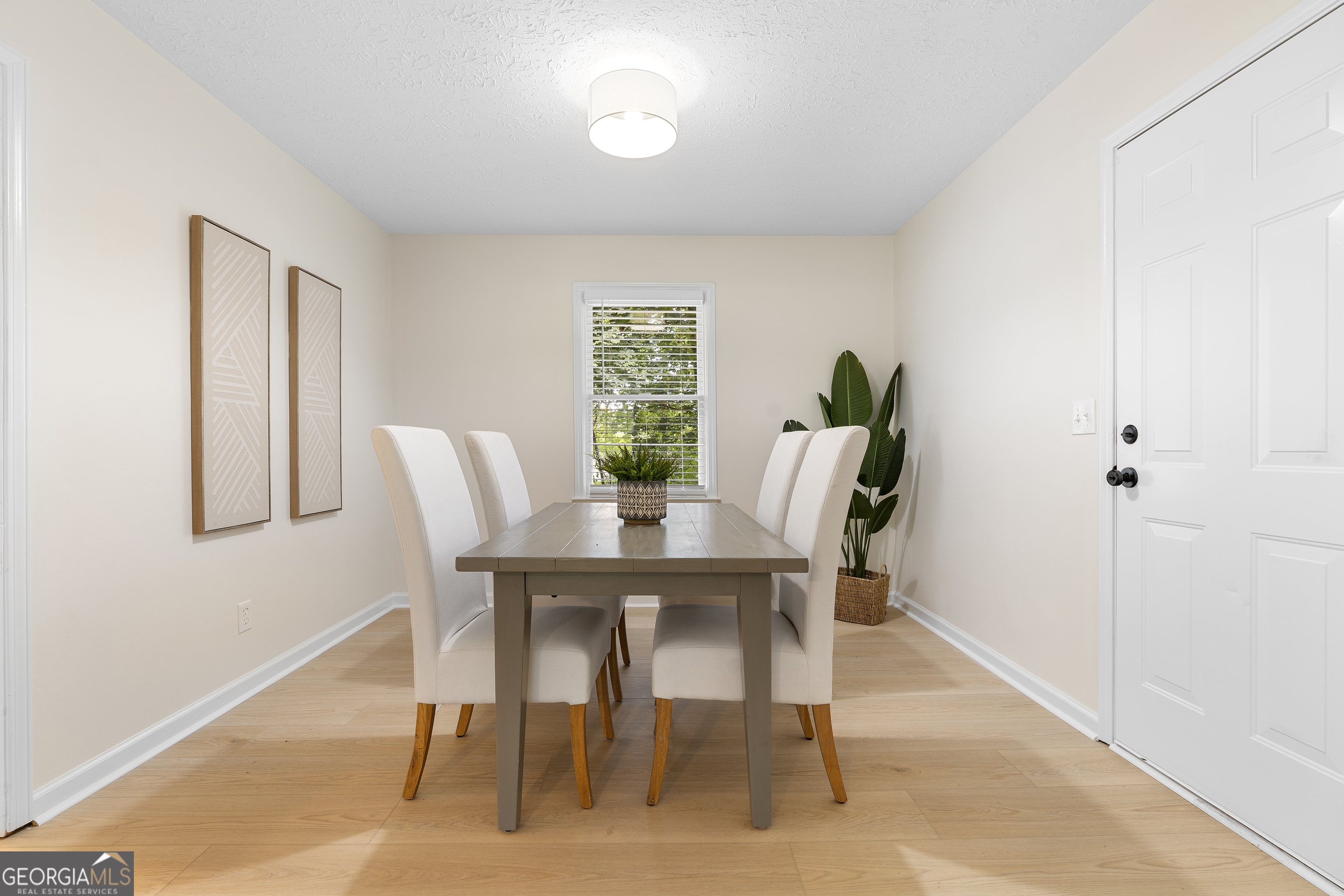 104 Amberidge Drive NW