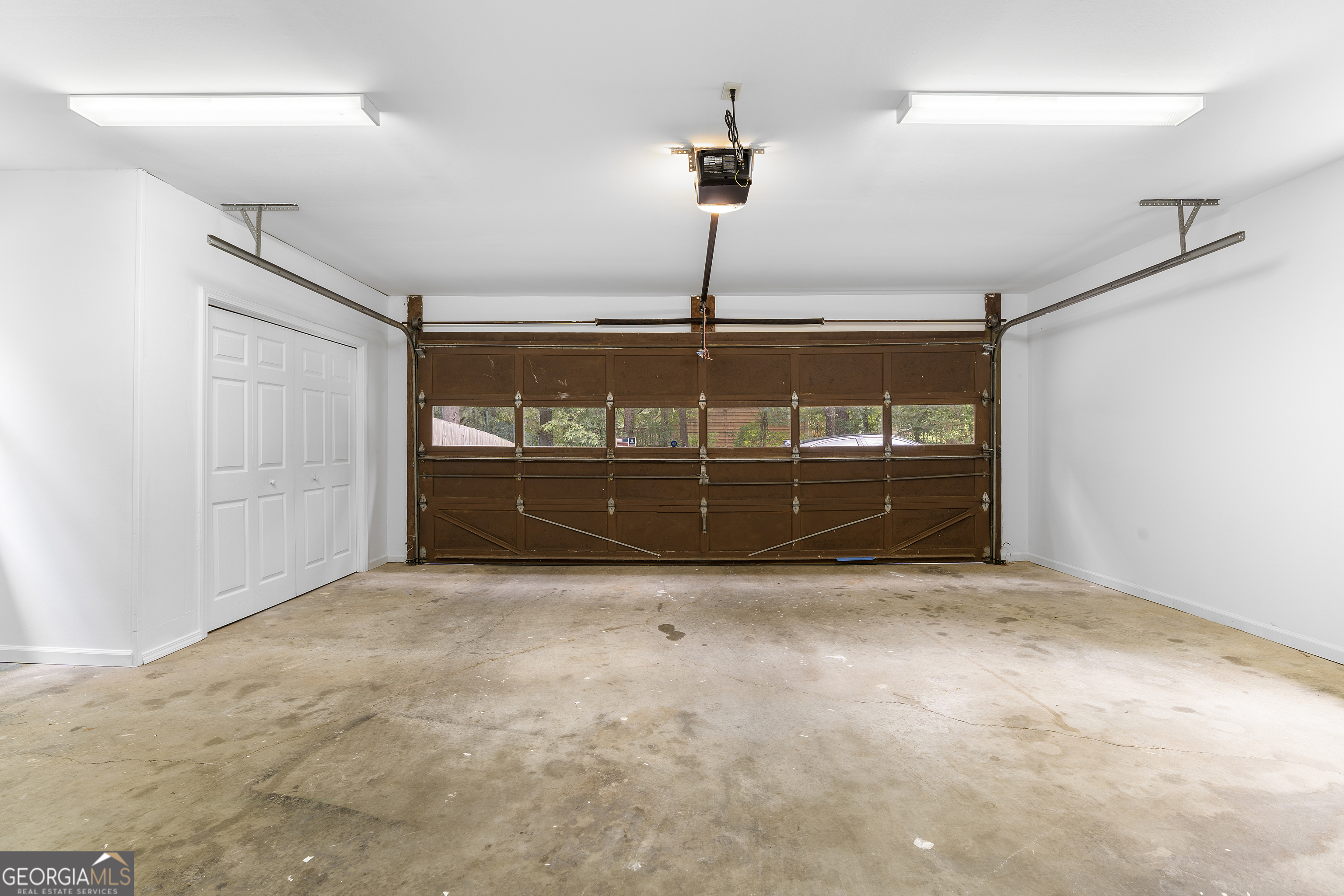 104 Amberidge Drive NW