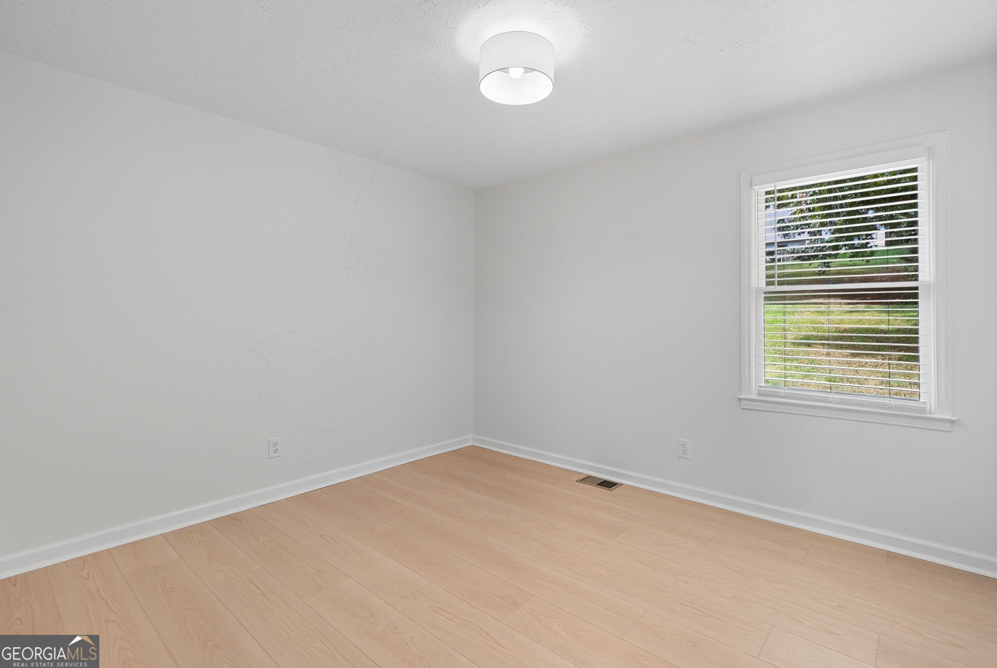 104 Amberidge Drive NW