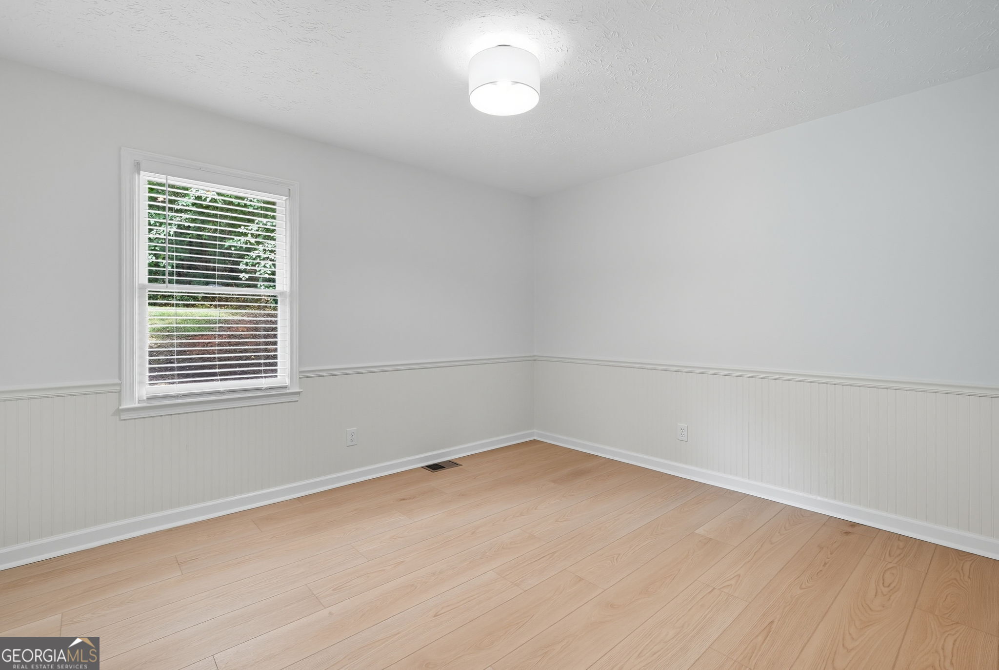 104 Amberidge Drive NW