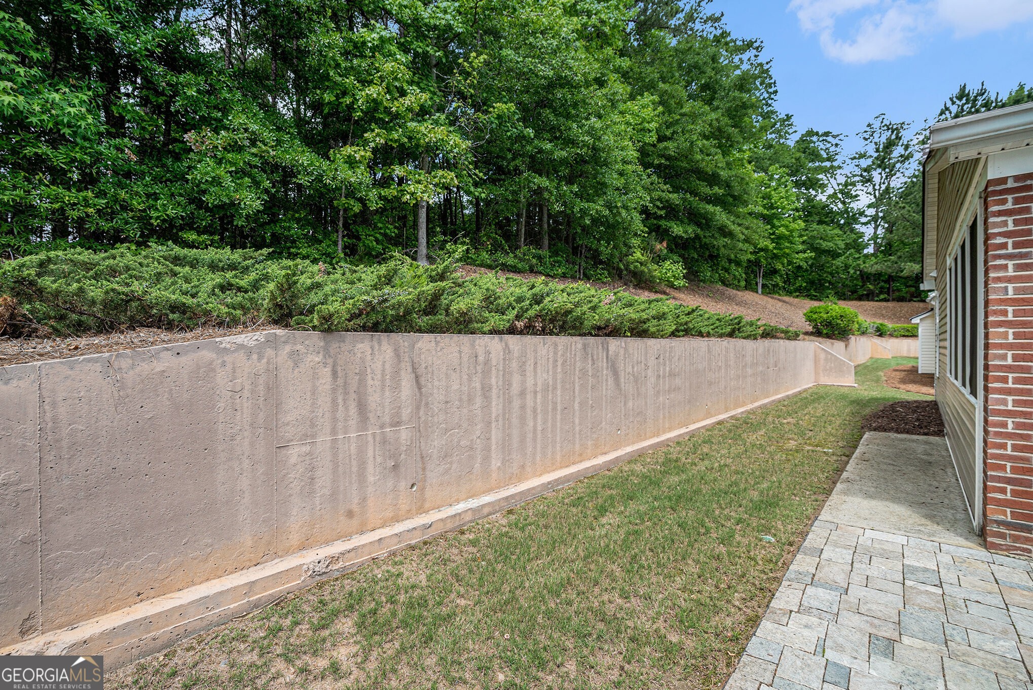920 Village View Circle