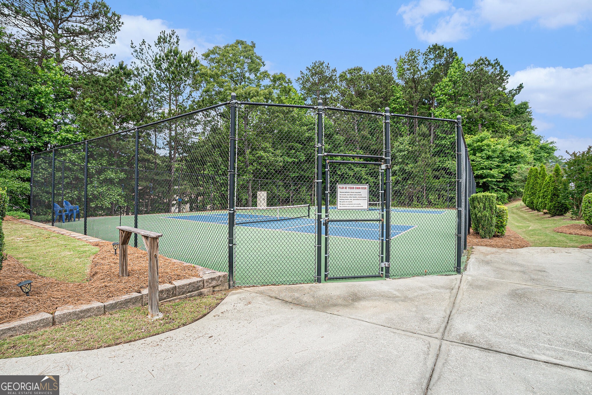 920 Village View Circle