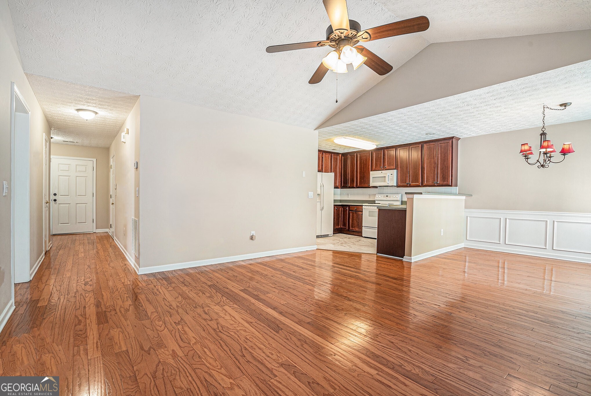 920 Village View Circle
