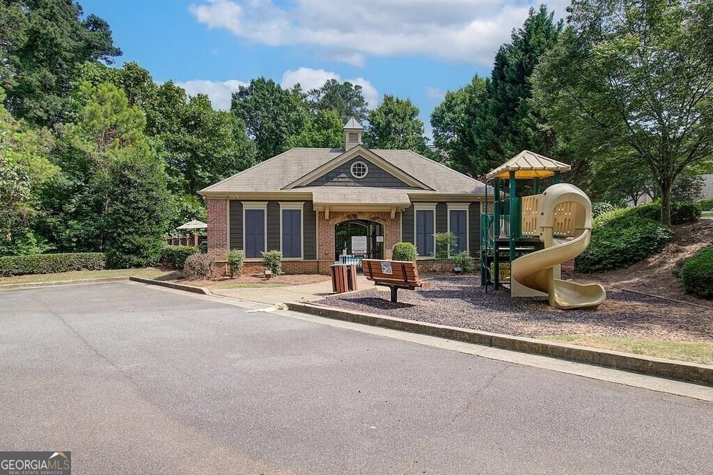 714 Trevett Way