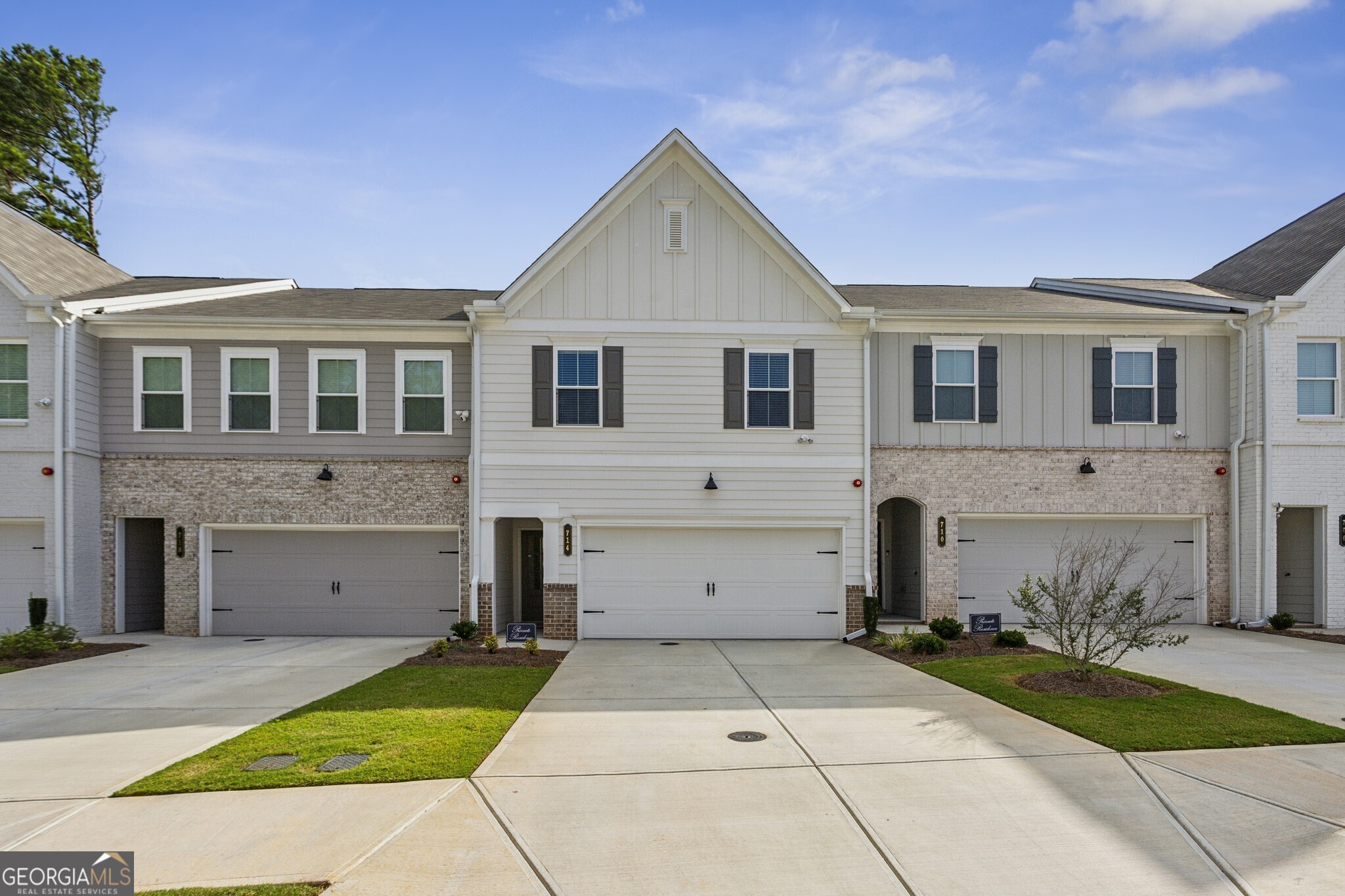 714 Trevett Way