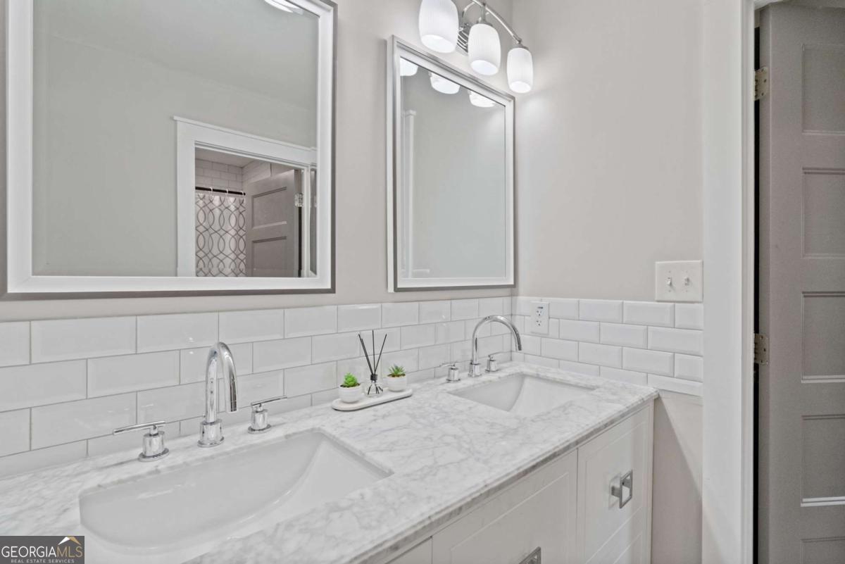 3865 Vic Ar Court