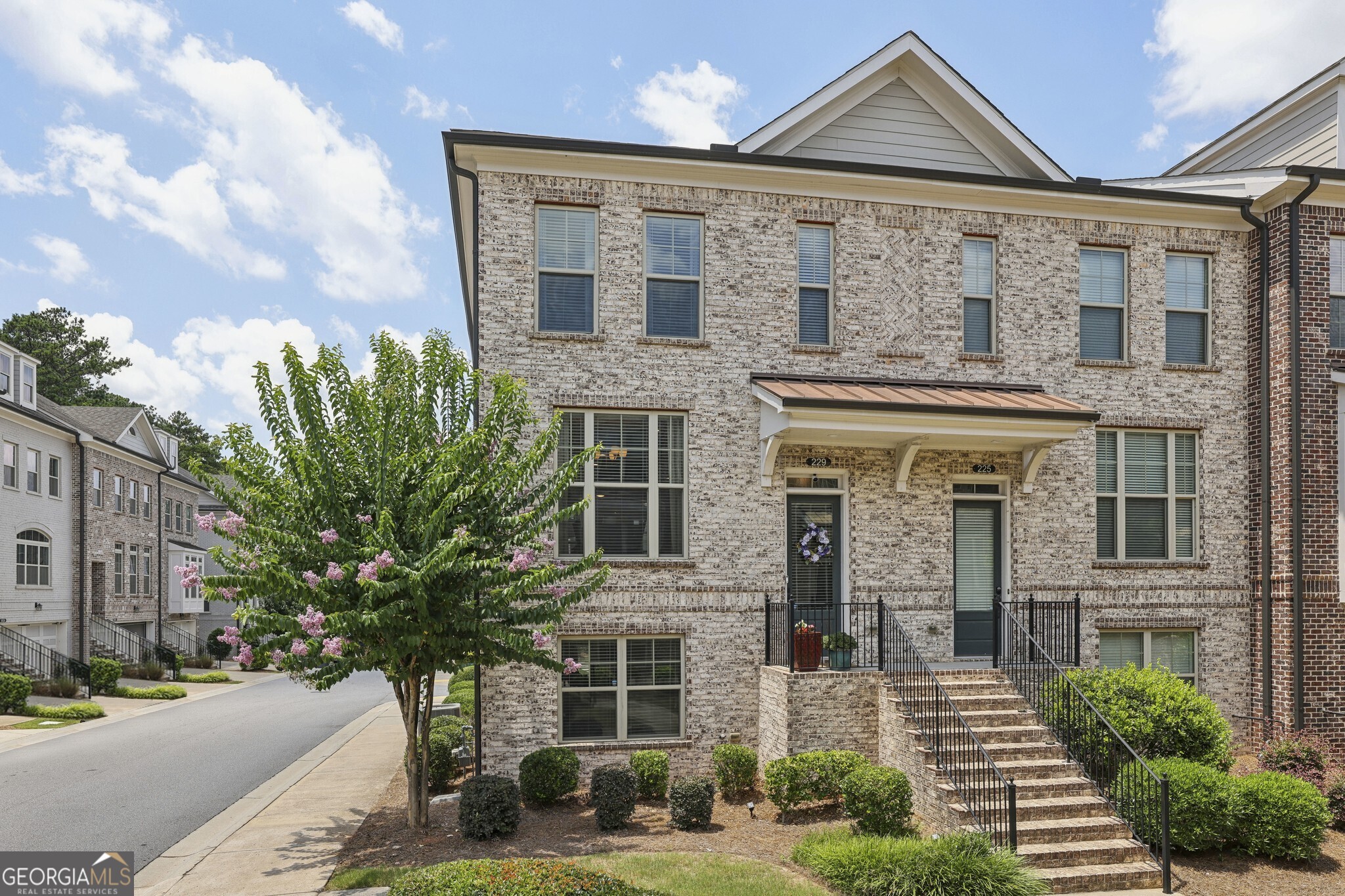 229 Bedford Alley