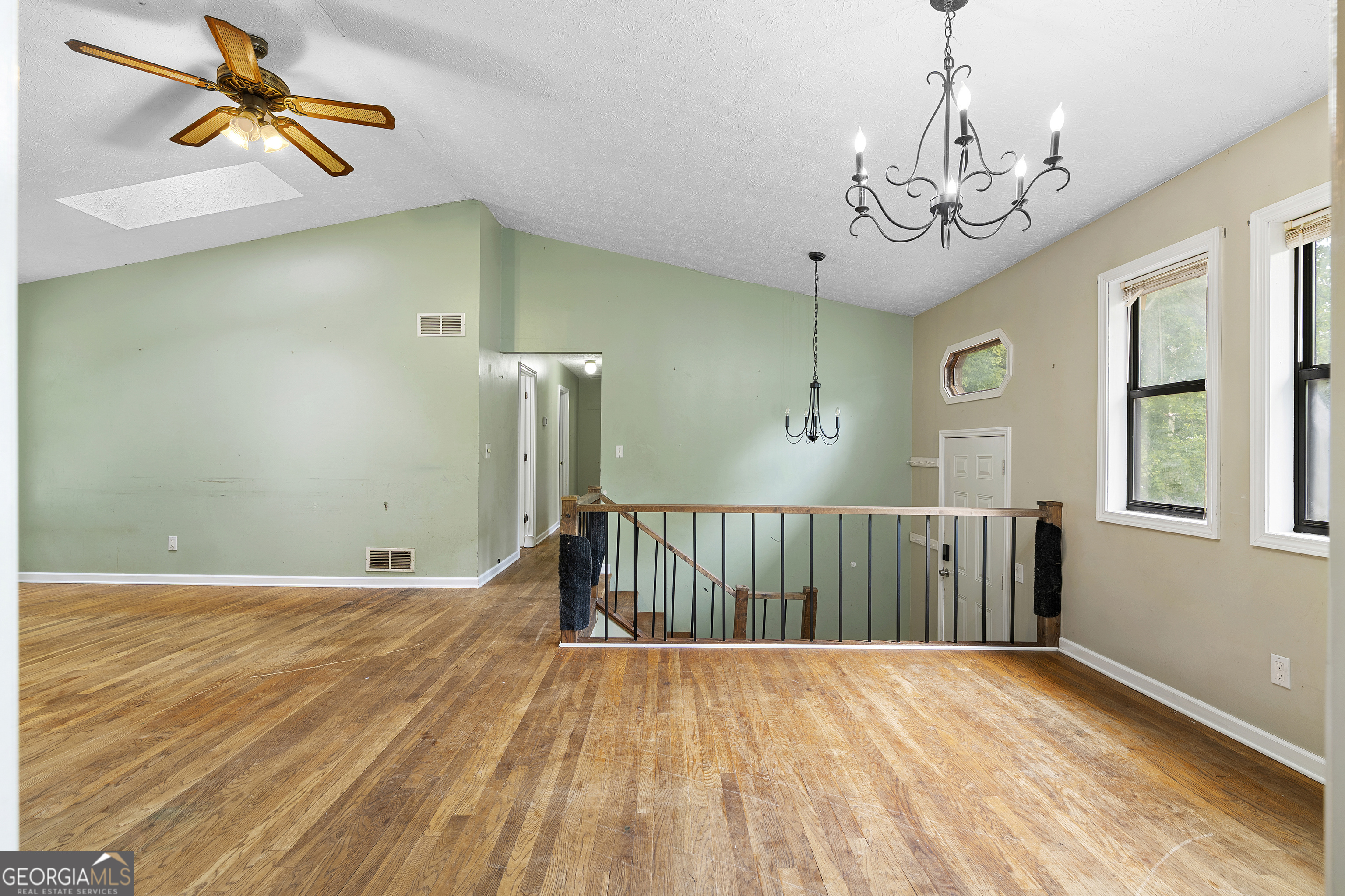 442 Monroe Court NW