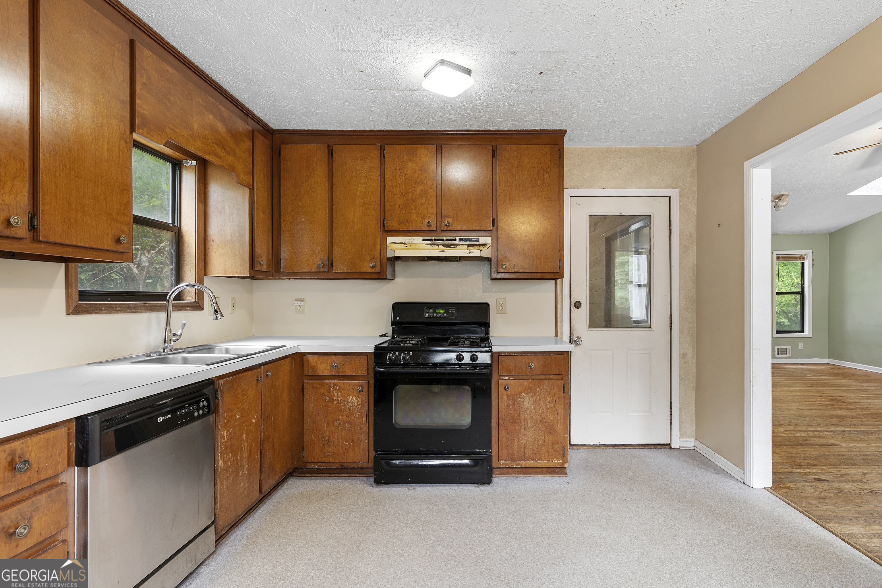 442 Monroe Court NW