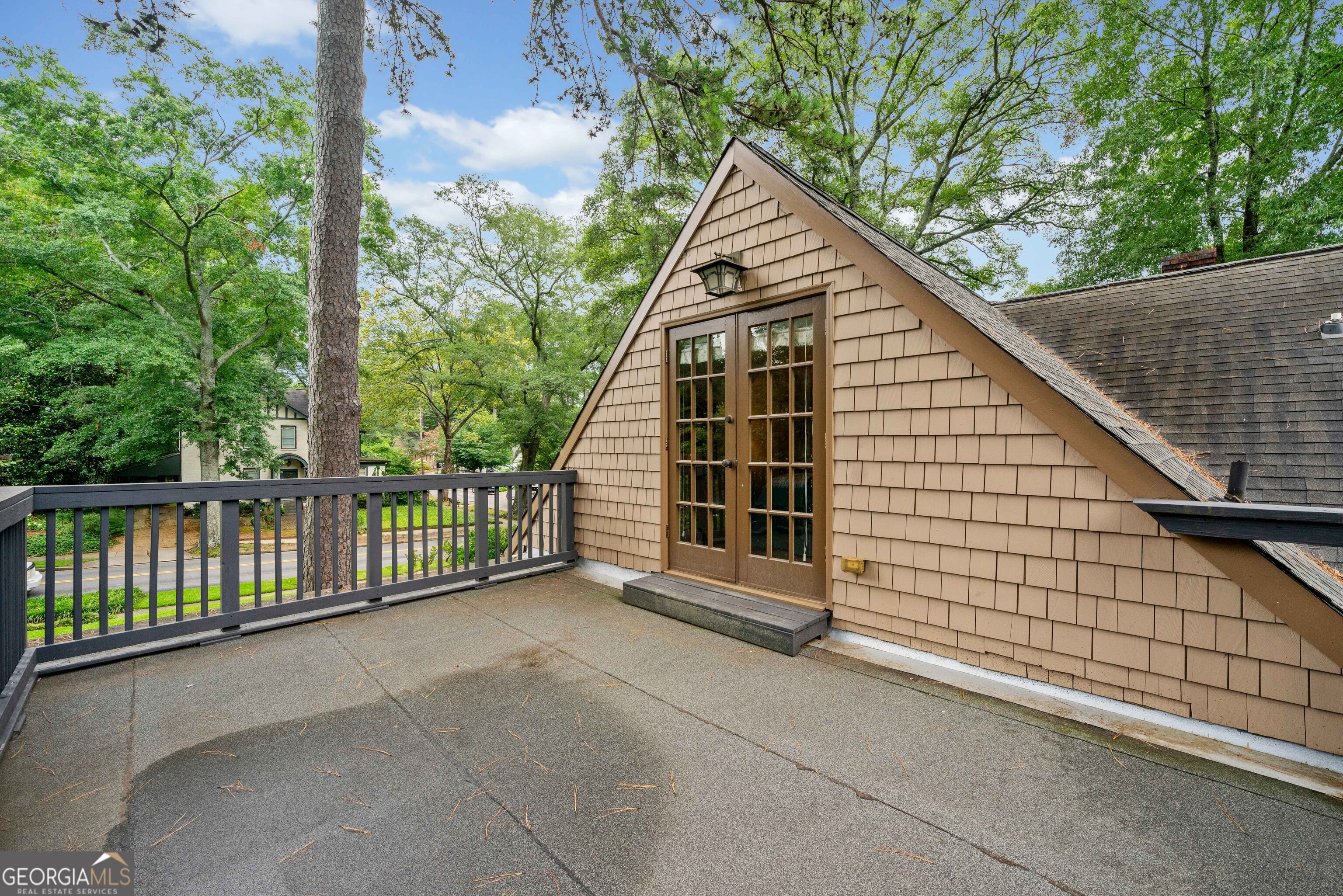 41 Clarendon Avenue