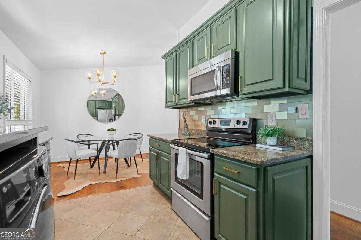 3069 Dove Way