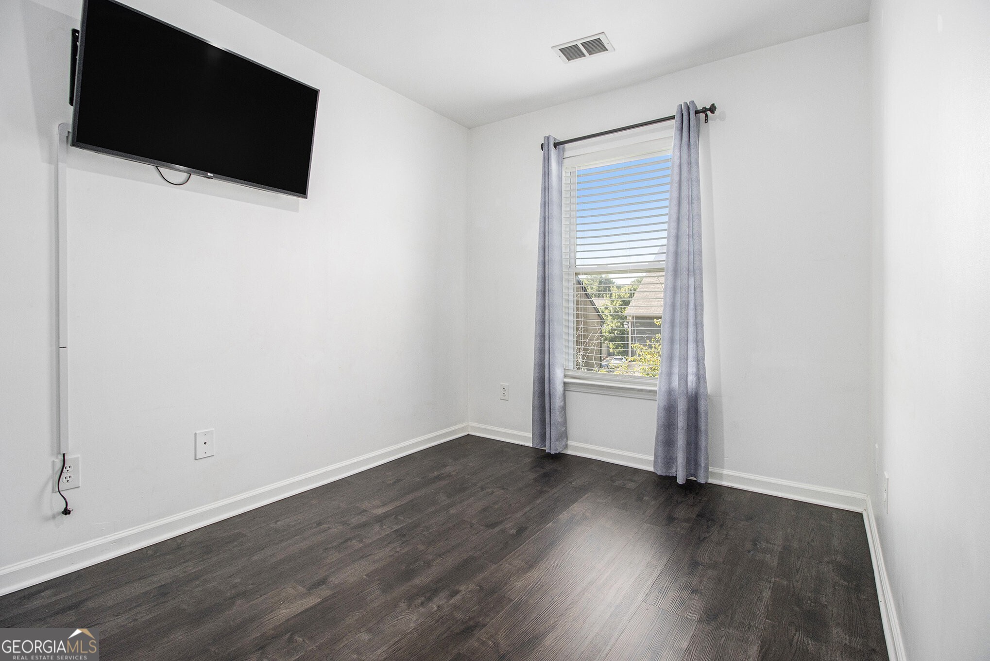 1829 Bayrose Circle