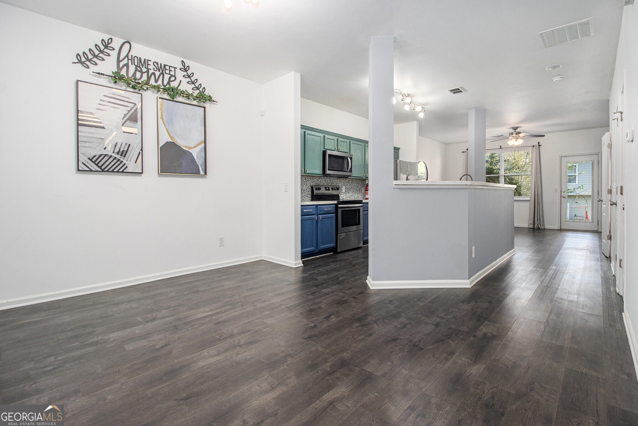 1829 Bayrose Circle